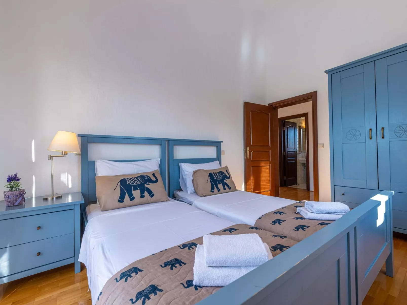 "Paradis 6" mit Whirlpool-Dedans