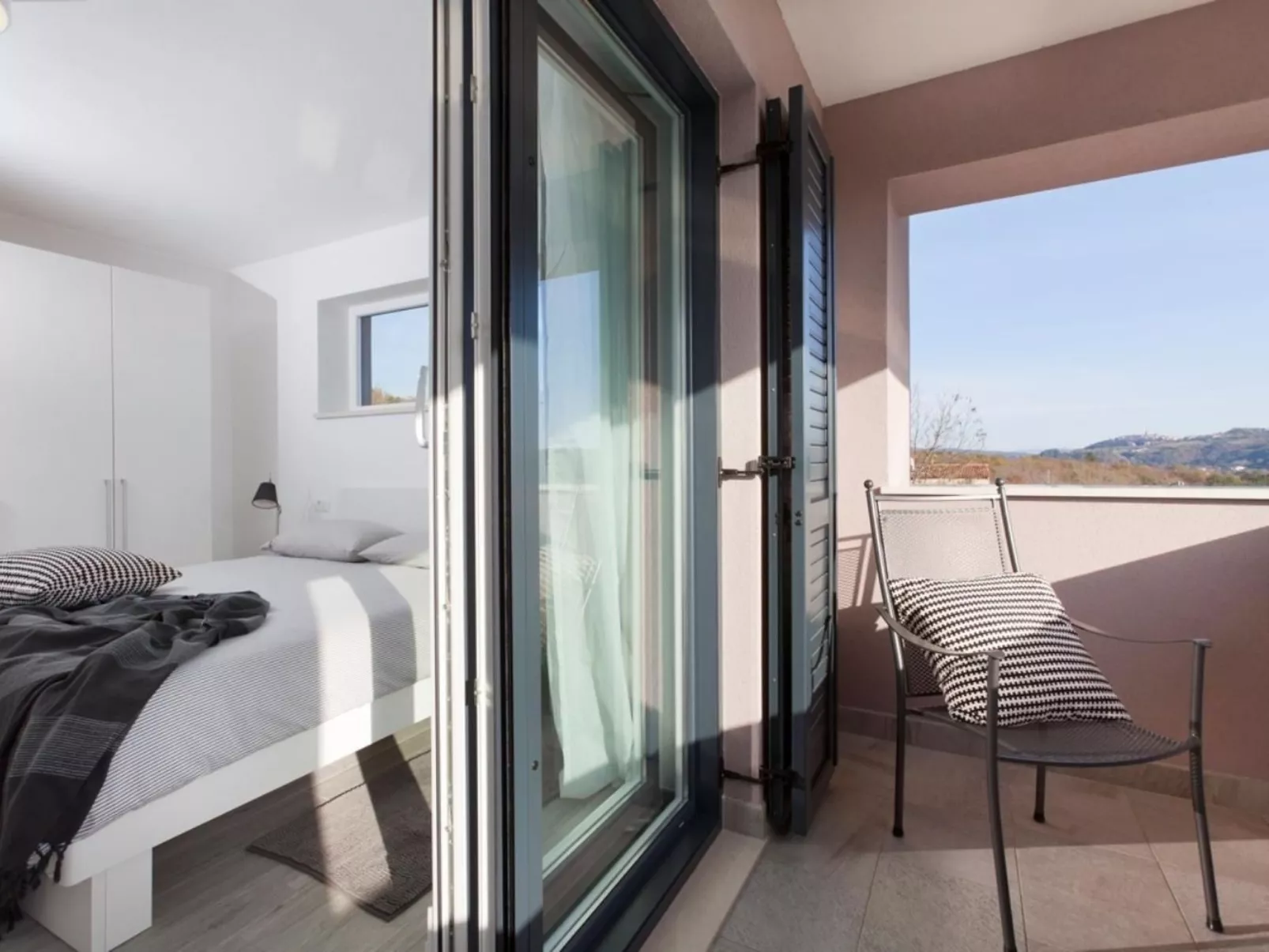 Moderne Villa Arsia mit Pool, gelegen in der Nähe von Labin-Dedans