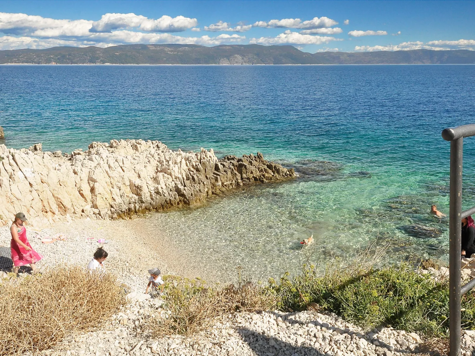 "Olia Green" mit Terrasse-Outside