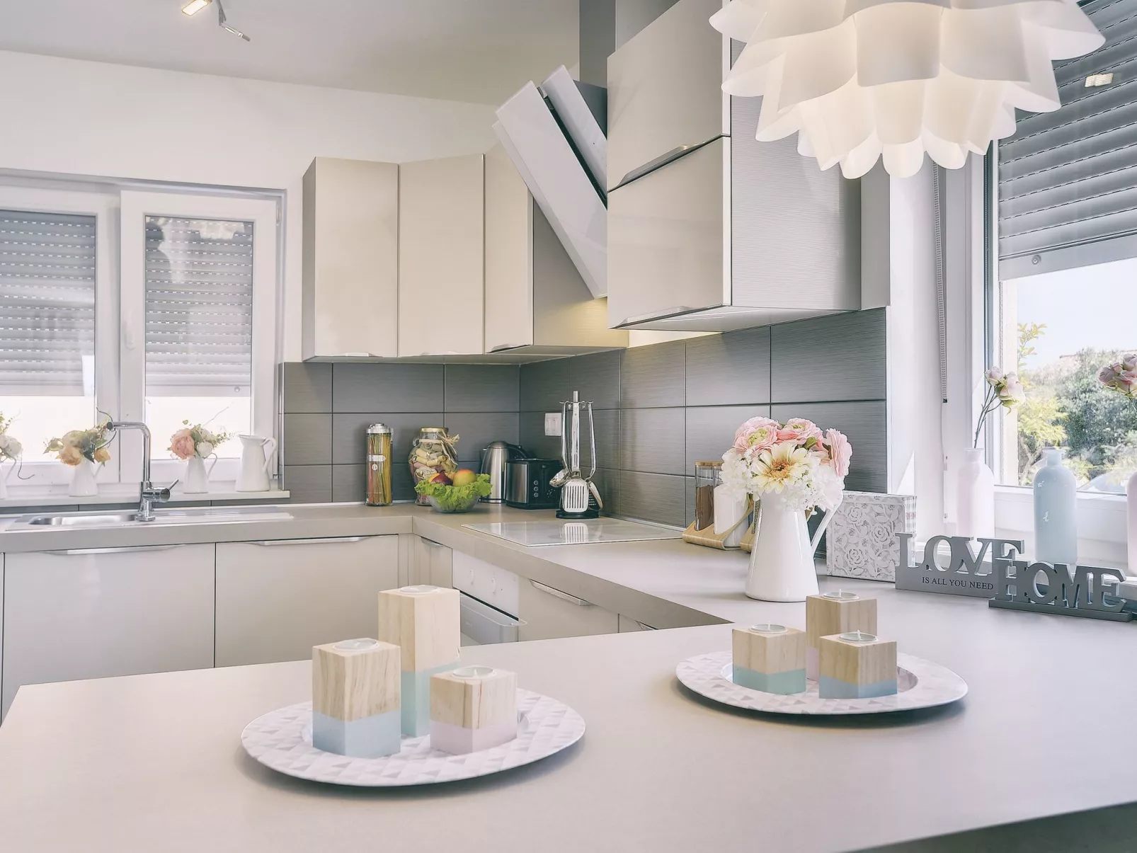 Ferienvilla mit Garten, Grill und Terrasse-Inside