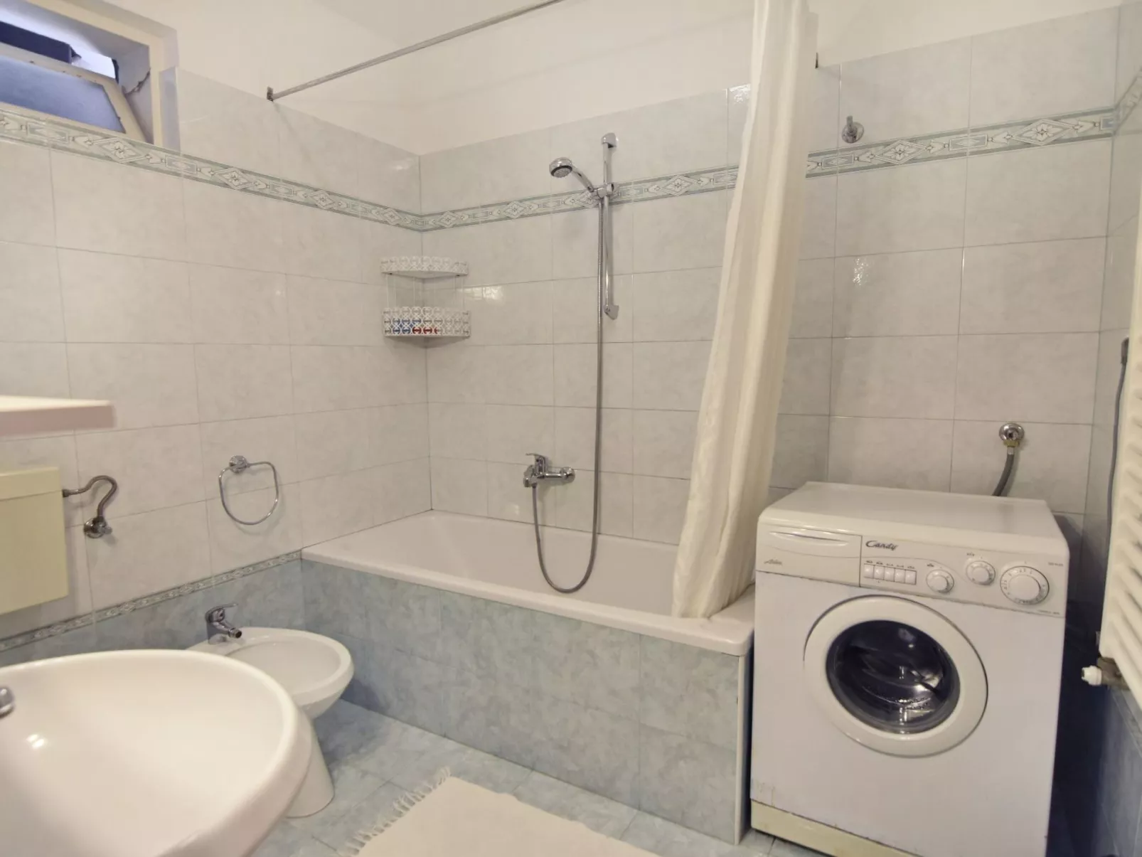 Apartment mit zwei Schlafzimmern in Strandnähe - Drinnen