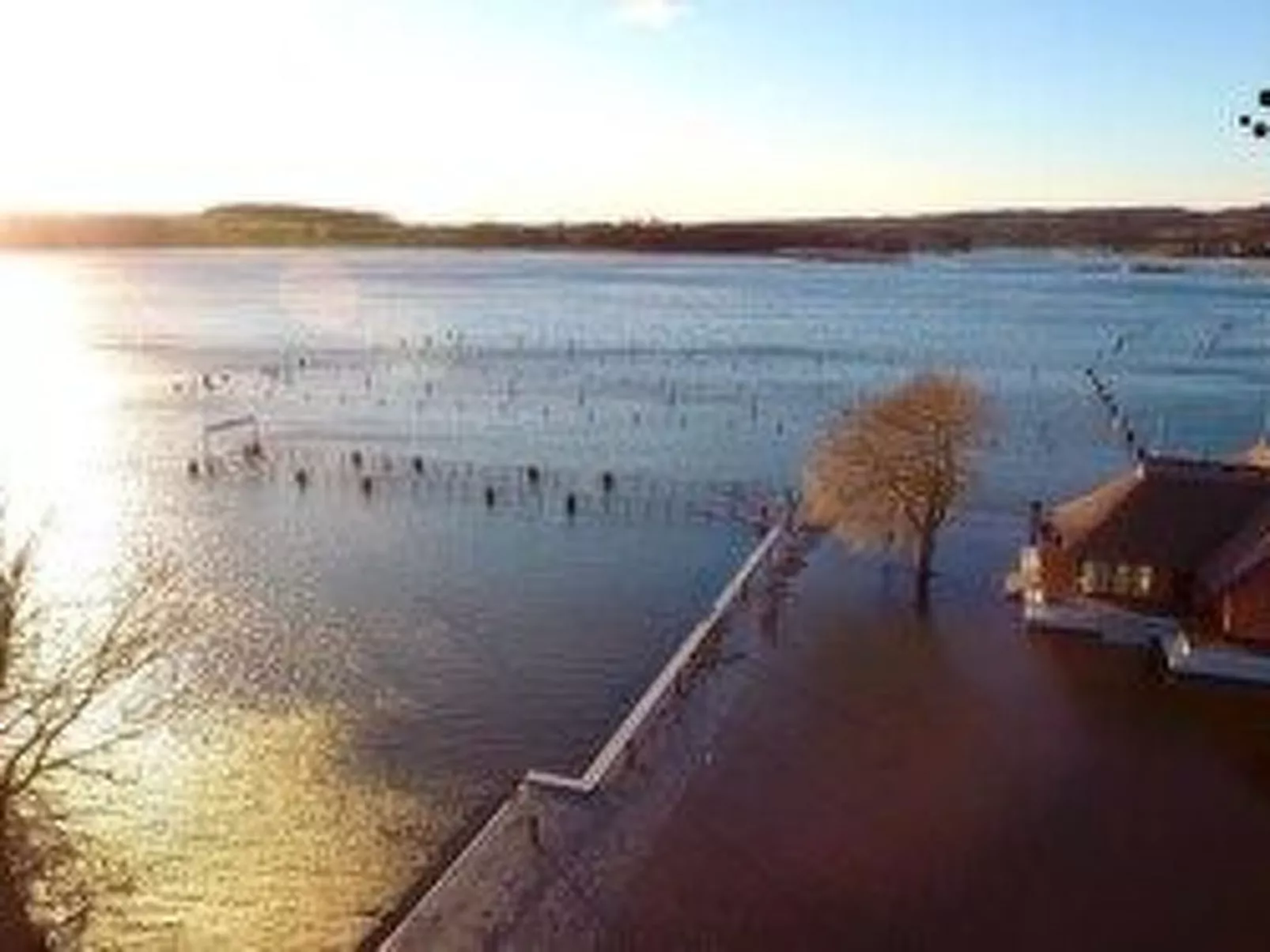 Ferienbungalow mit Terrasse und Seeblick in Sellin-Image-tags.info