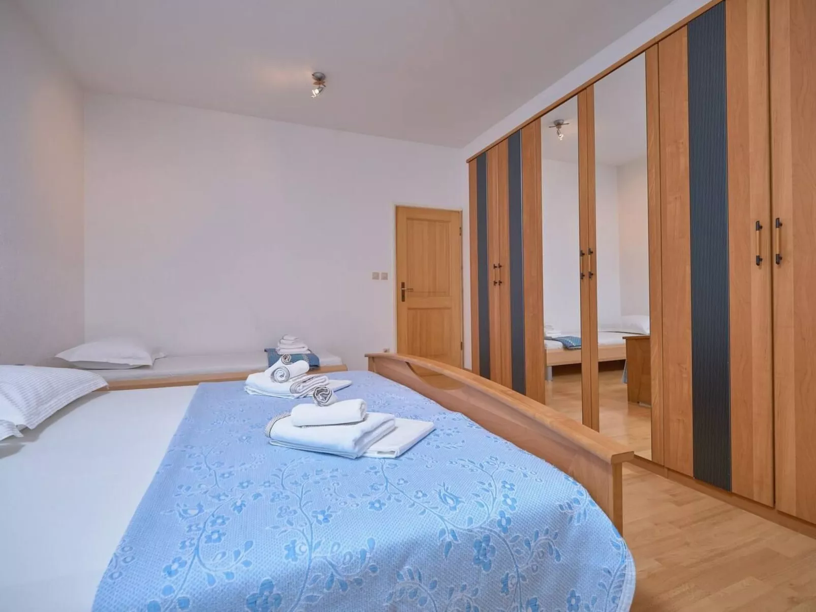 M&M Ferienhaus mit Pool-Image-tags.info