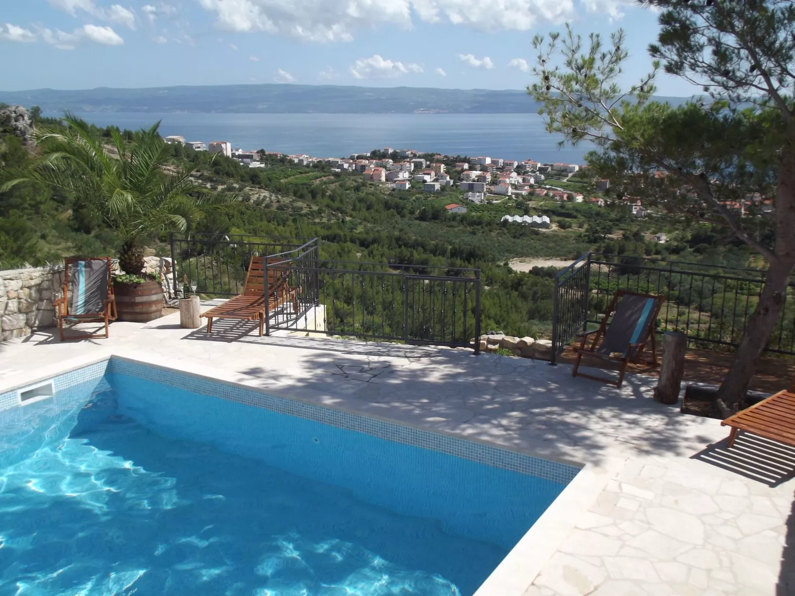 "Villa Petar" mit Infinity Pool-Draußen