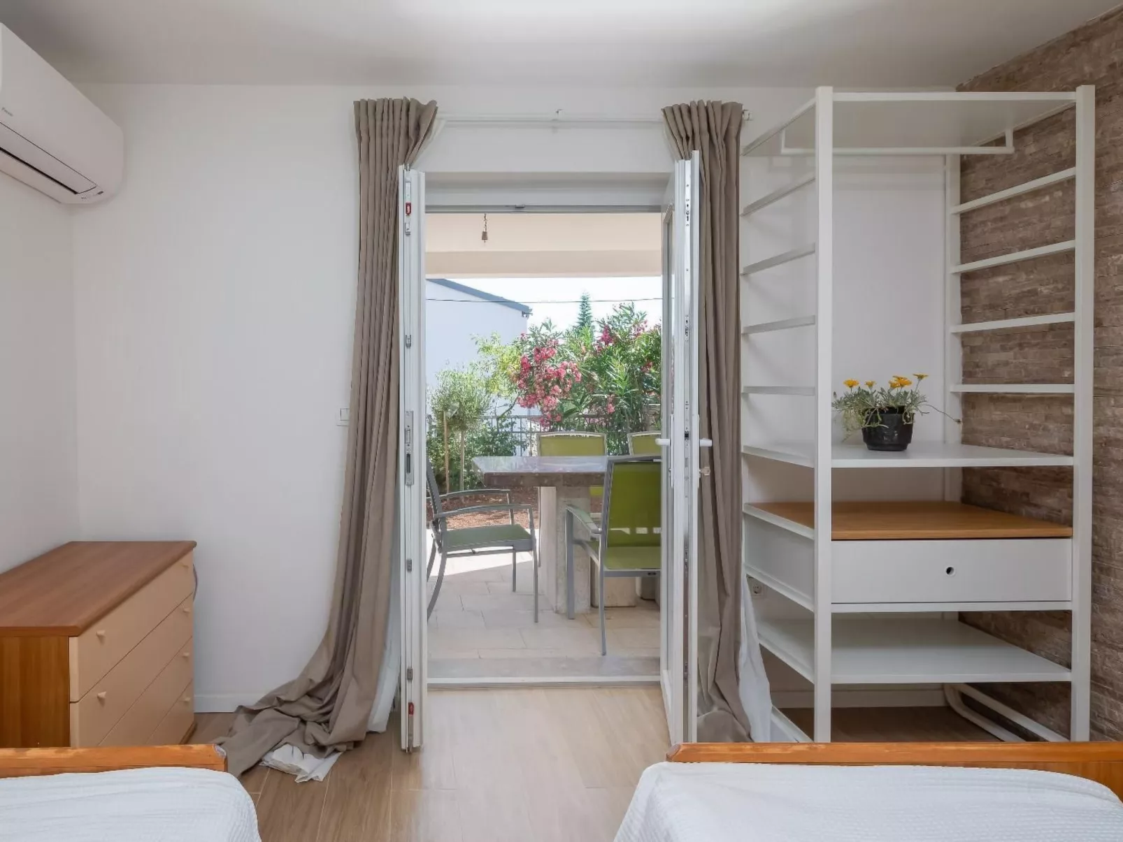 Rustikale Ferienvilla Pomalo-Image-tags.info