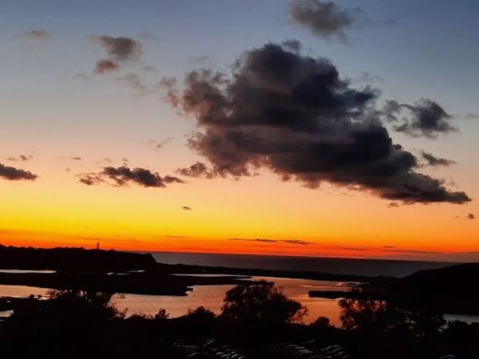 Meeresleuchten-Outside