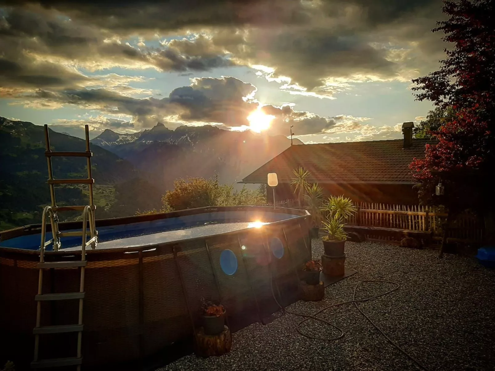 Ruhe und Erholung in einzigartiger Lage-Outside