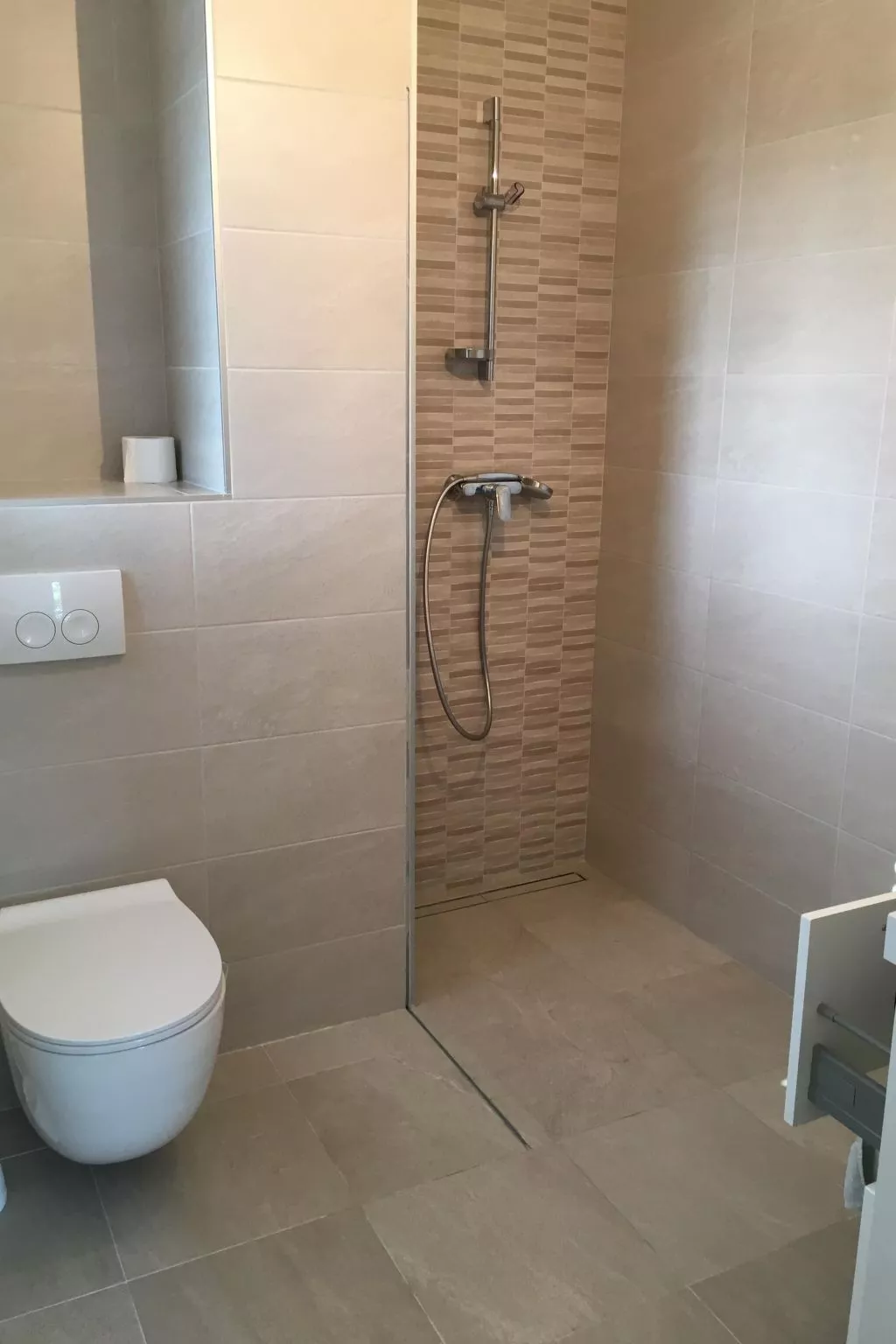 Ferienvilla mit Whirlpool-Drinnen