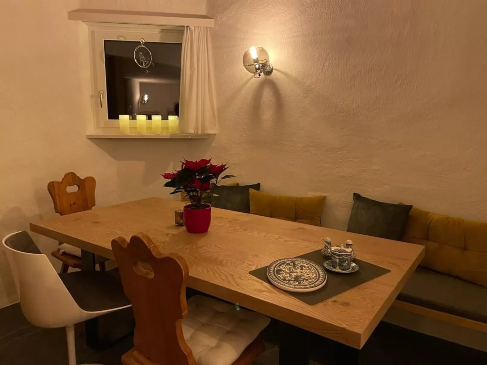 Chesa Tschuetta-Inside