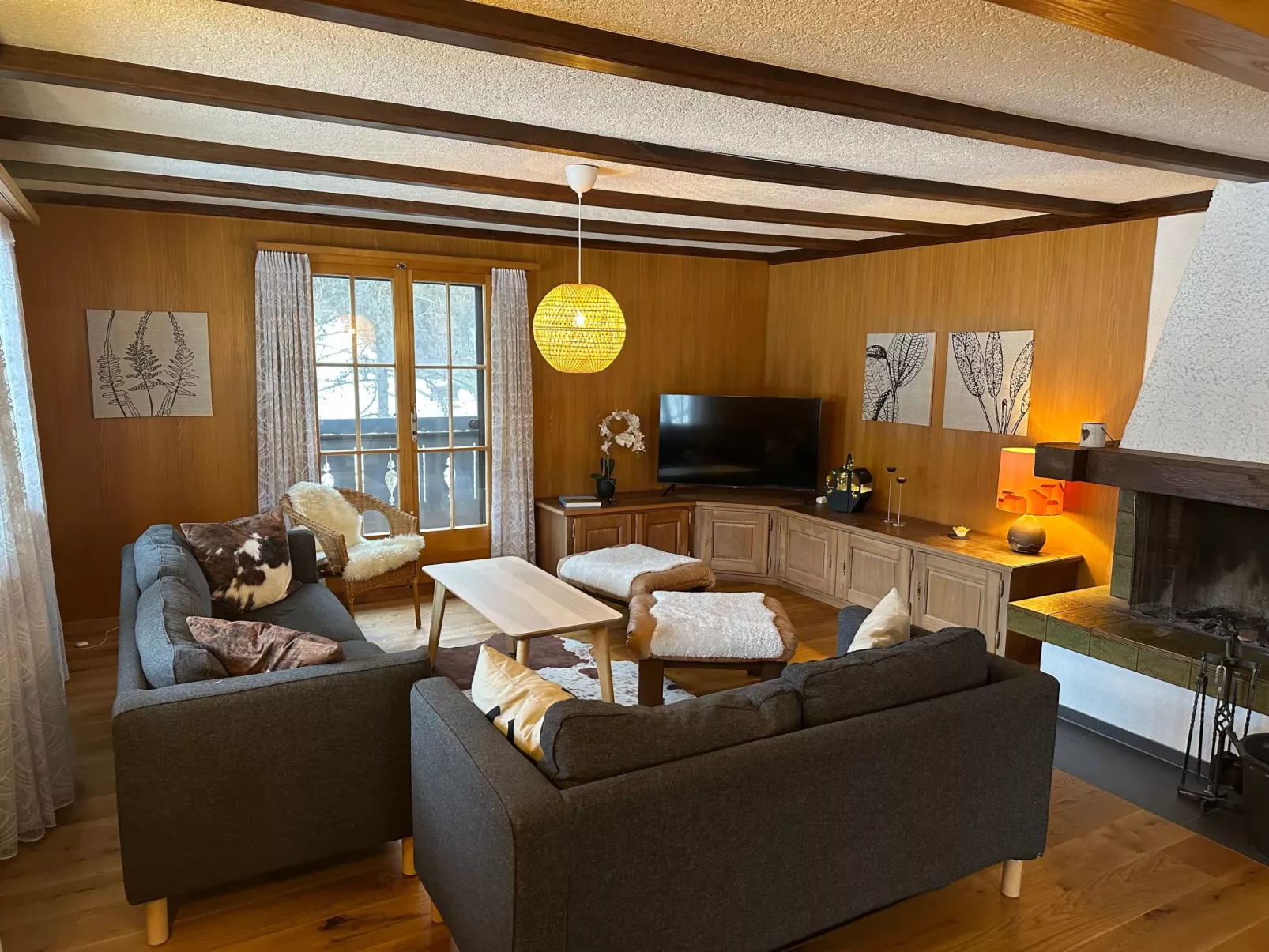 Chalet Finkenwiese - für 8 Erwachsene und 5 Kinder-Drinnen