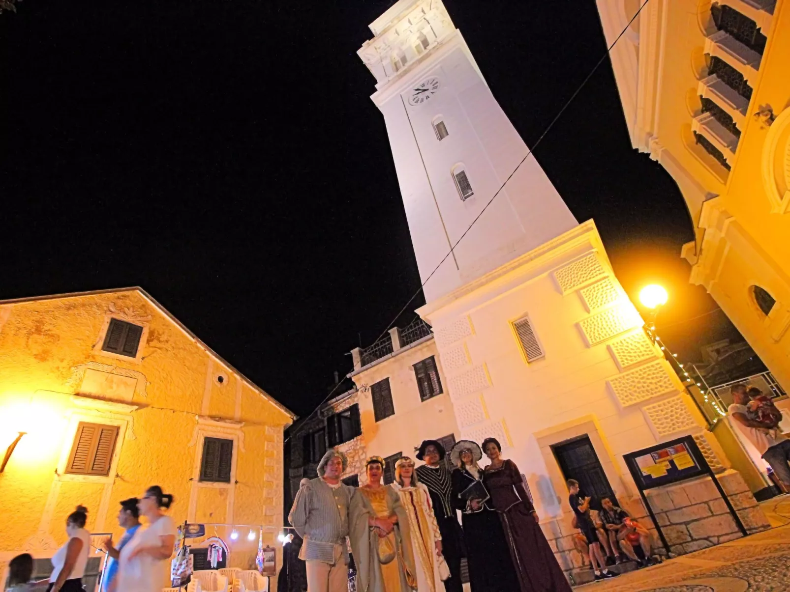 "Adriana" mit Blick auf das Wasser-Outside