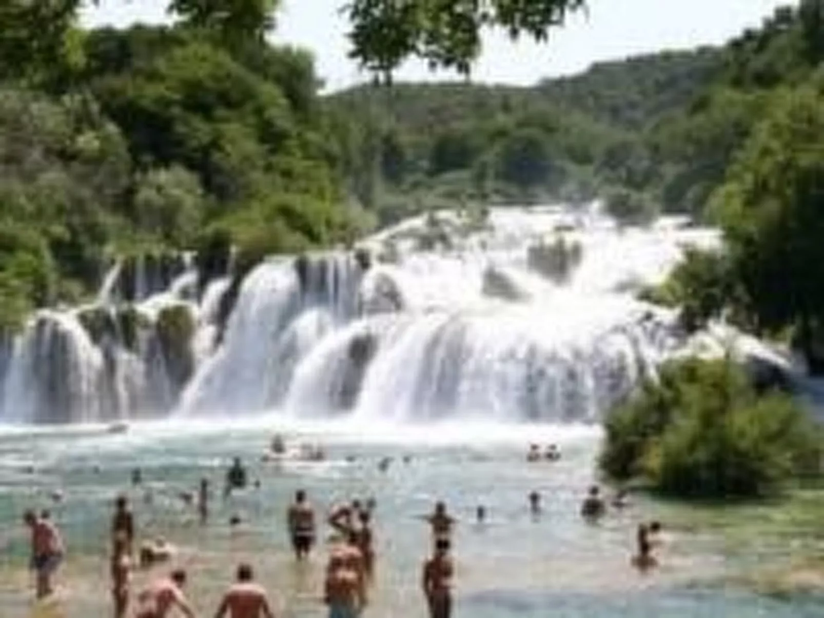 Für 5 Personen ca. 65 m&sup2; in Okrug Gornji, Adriaküste Kroatien (Kroatische-Dehors