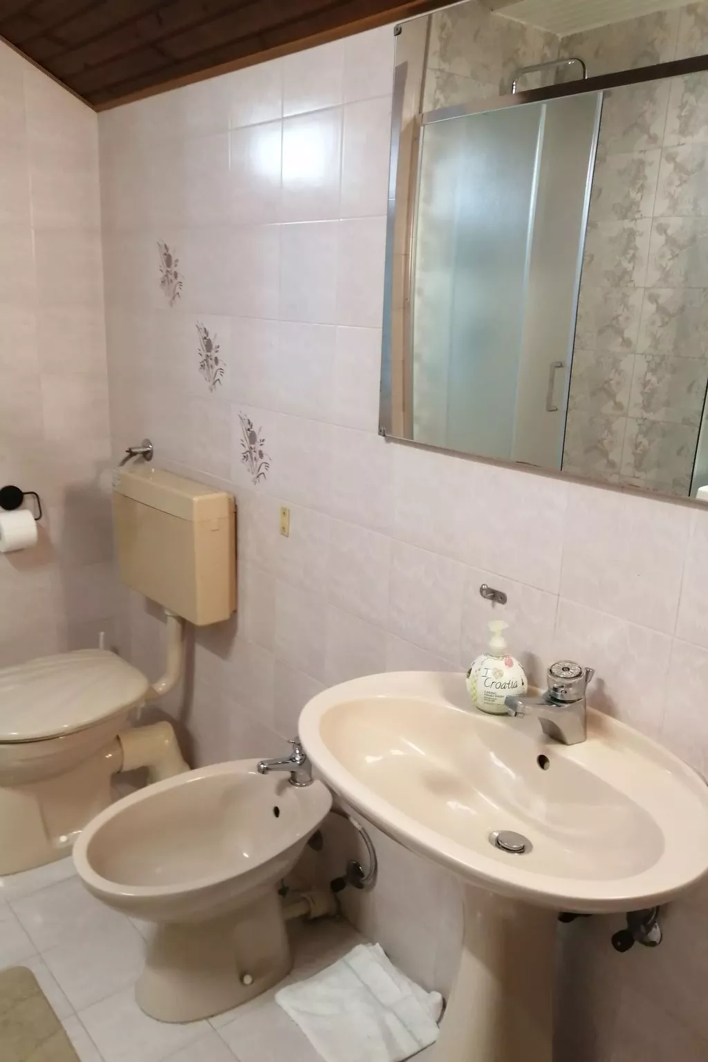 Ruhige Ferienwohnung mit herrlicher Aussicht-Dedans