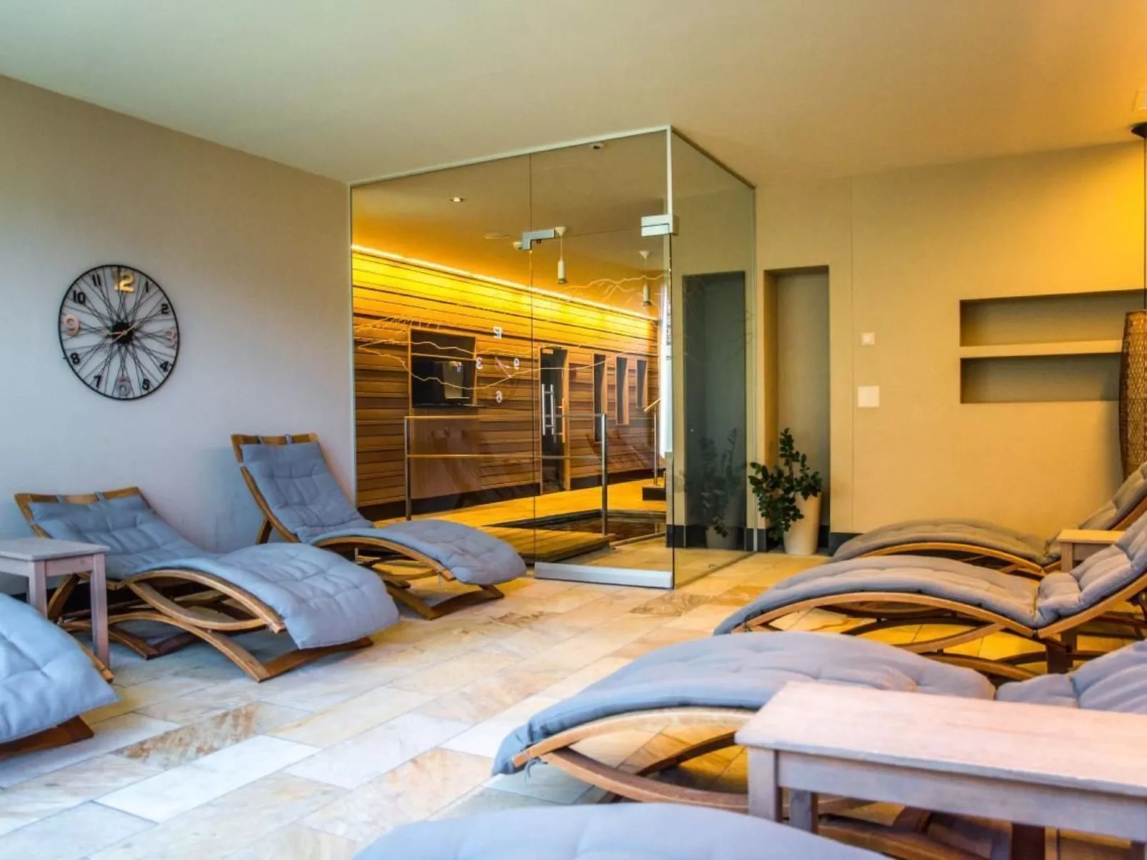 Apartment Enzian mit Mitbenutzung SPA & Wellness-Inside