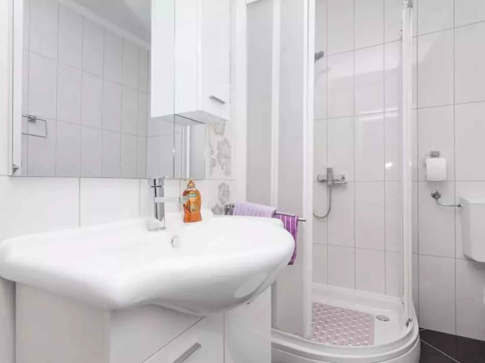 Wohnung mit Garten in der Nähe des Zentrums-Drinnen