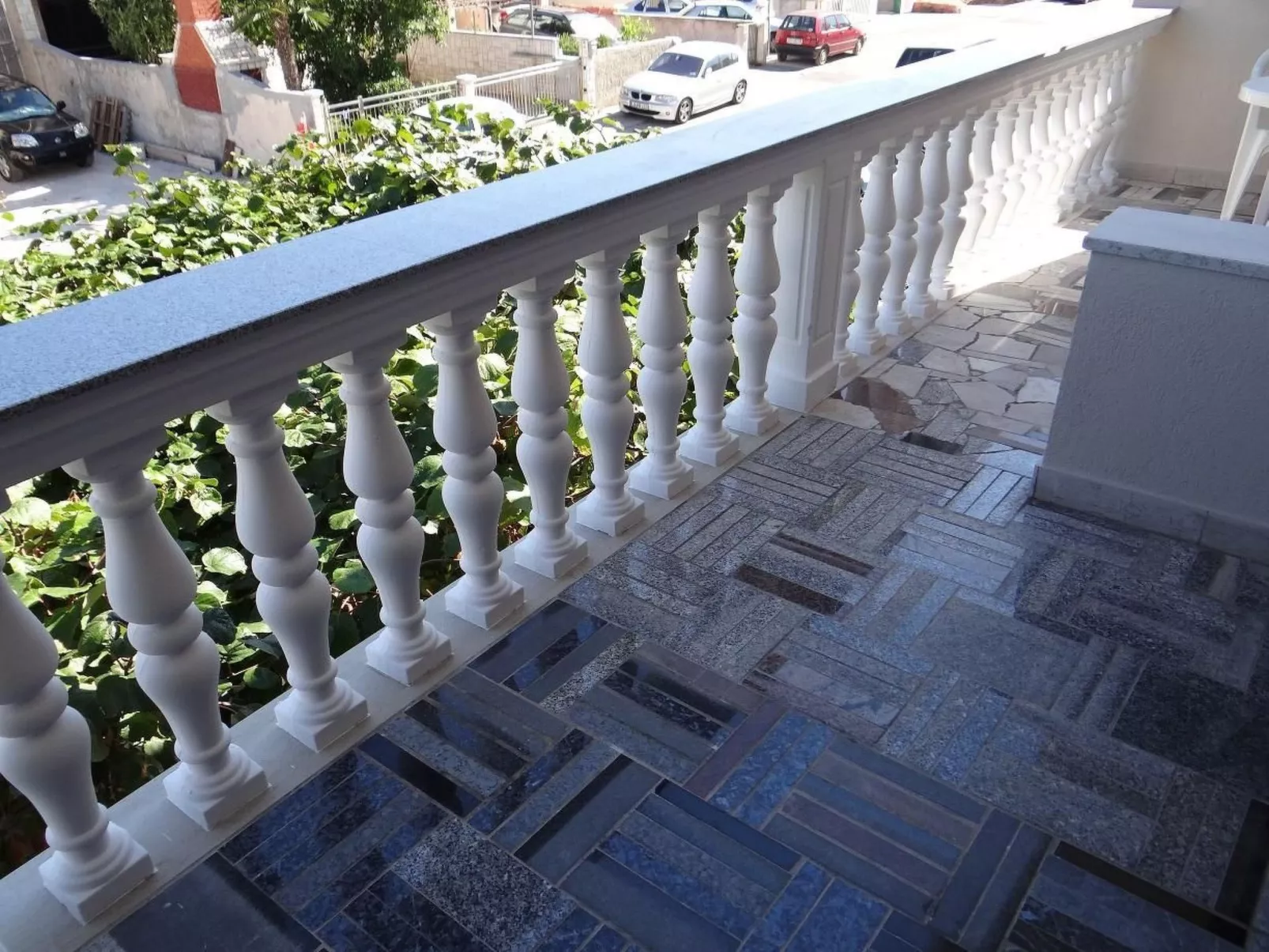 Appartement mit Balkon-Outside