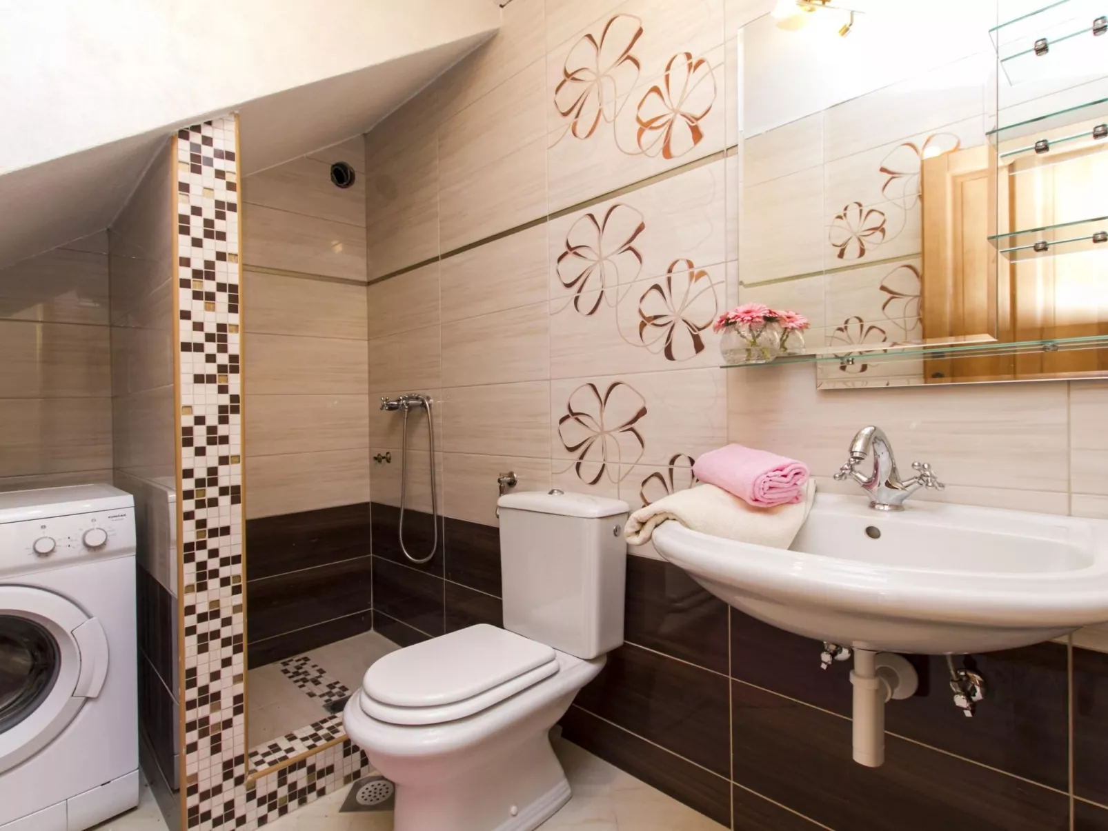 Geräumiges Ferienhaus in Brseč mit Privatem Pool-Drinnen