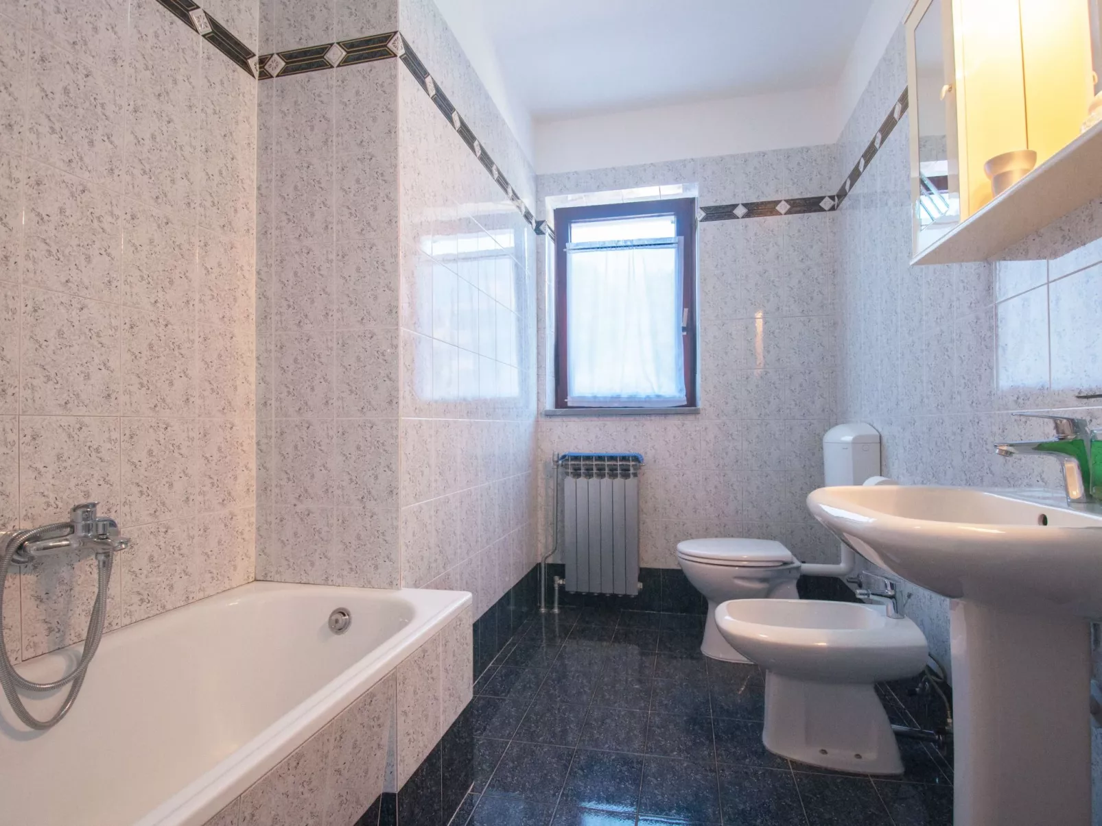 Wohnung Violett für 6 Personen-Dedans