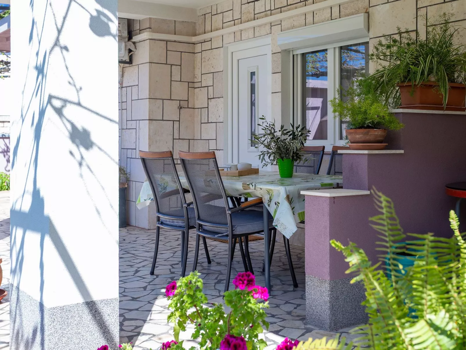 "Appartement Perka No.1"-Draußen