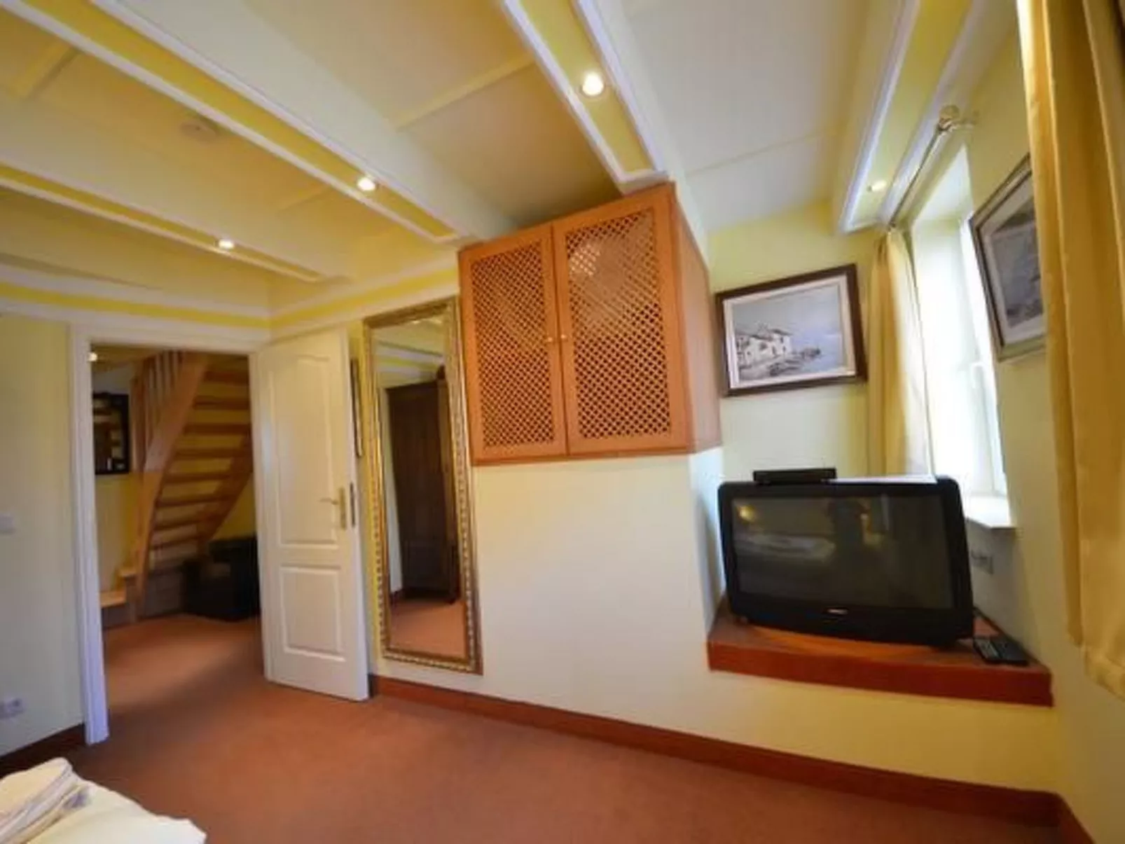 Kirchhaus-Image-tags.info