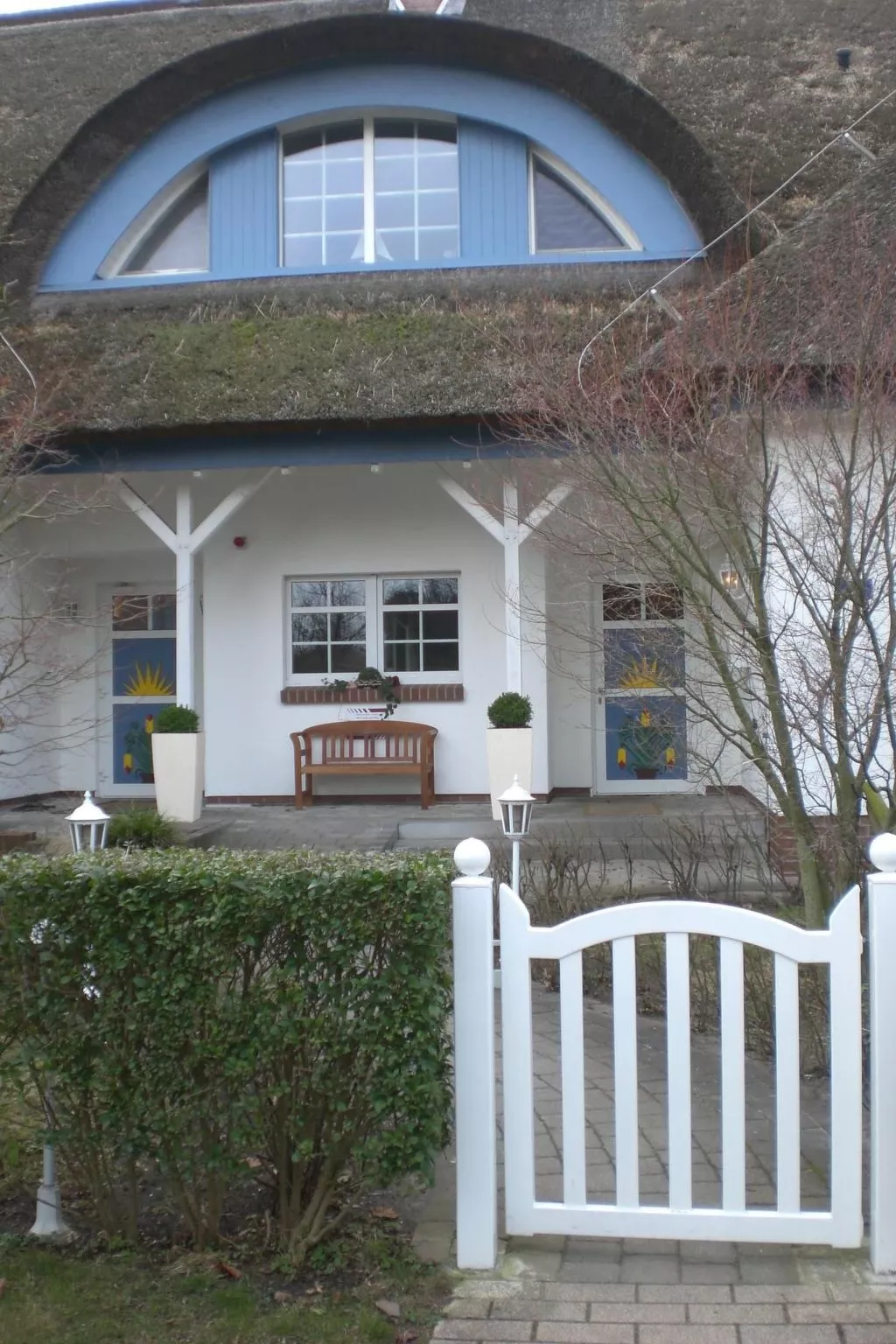 Helle Ferienwohnung mit Wellnesslandschaft-Dehors