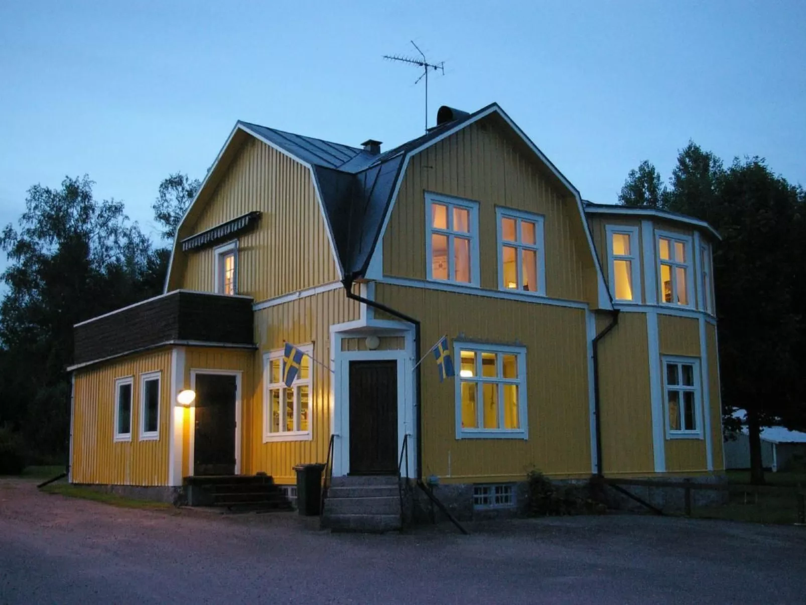 Rosenhill-Image-tags.info