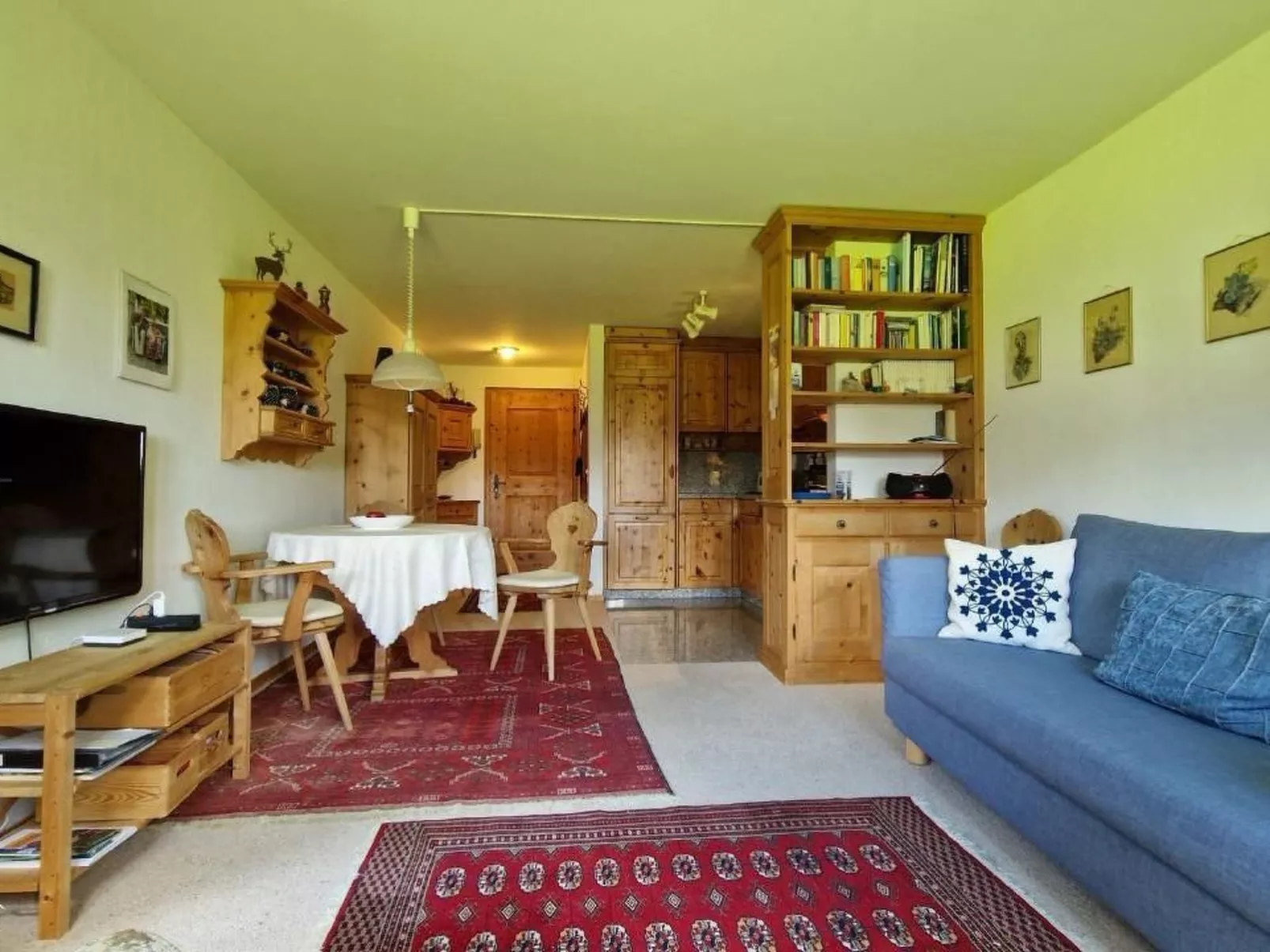 Chesa Polaschin C8-Dedans