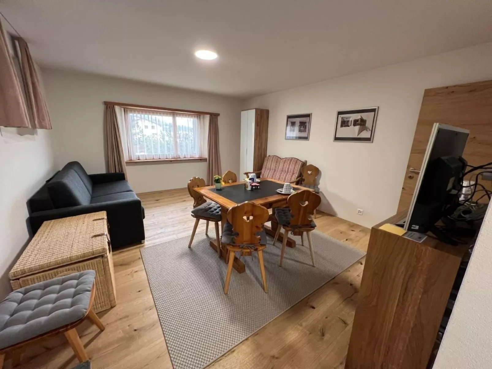 Chesa Tarnuzzer - ÖV-Dedans