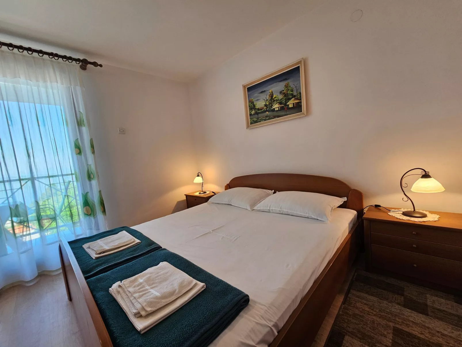 Wohnung auf zwei Etagen mit Terrasse und Balkon-Image-tags.info