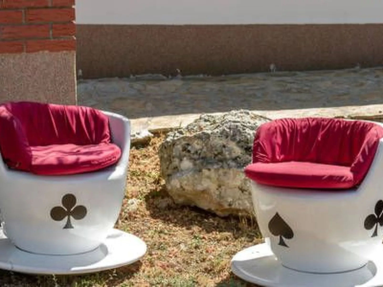 Hütte mit Garten, Grill und Terrasse-Inside