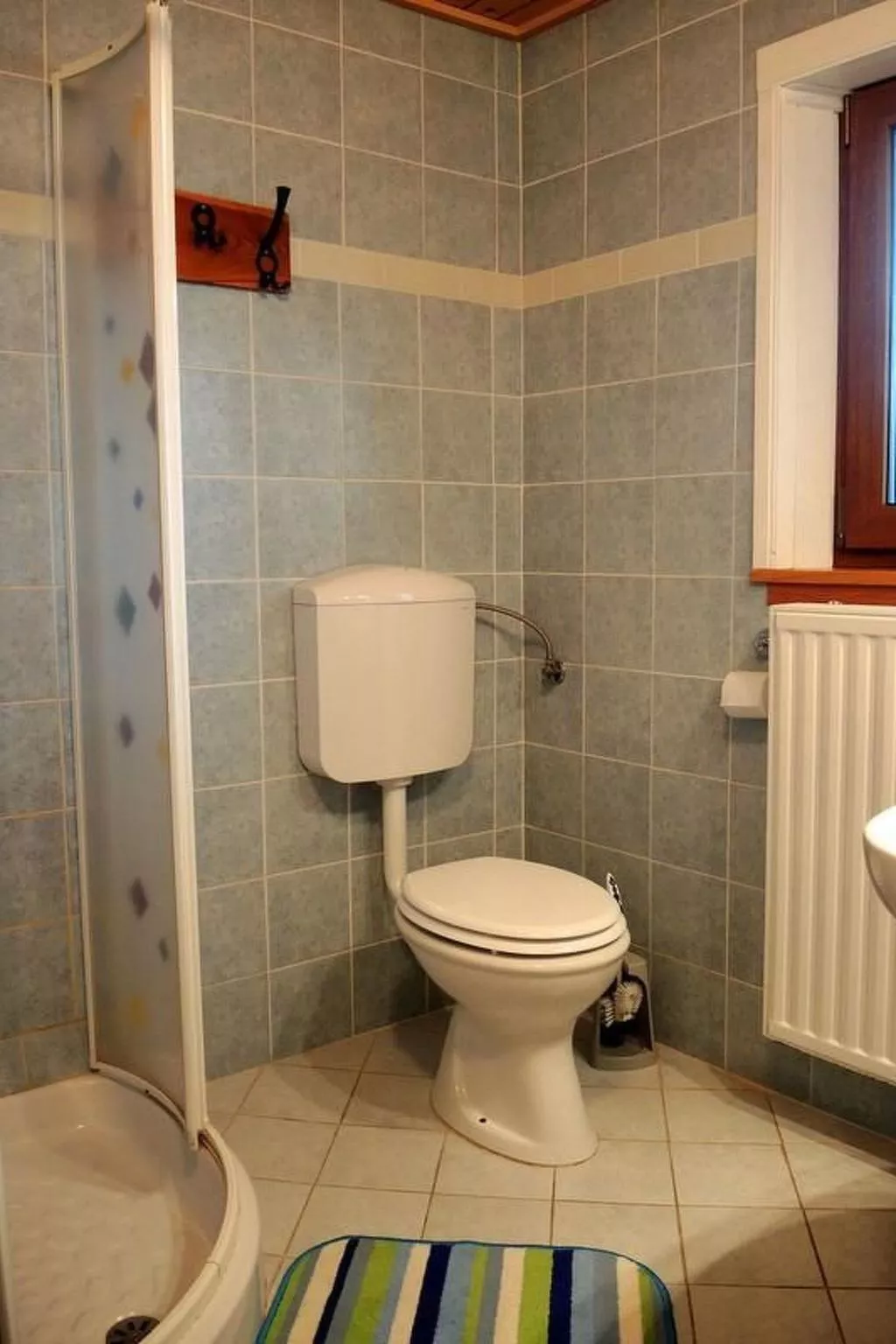 Wohnung im Erdgeschoss - sechs Personen und eine Terrasse-Dedans