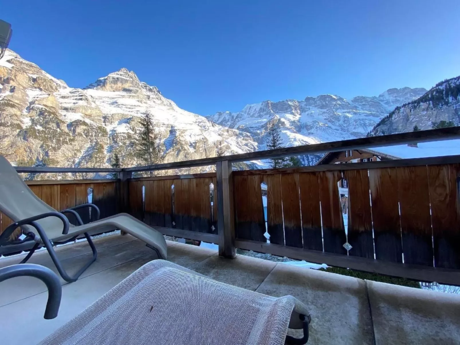 Apartment mit Balkon Esther's Guesthouse-Image-tags.info