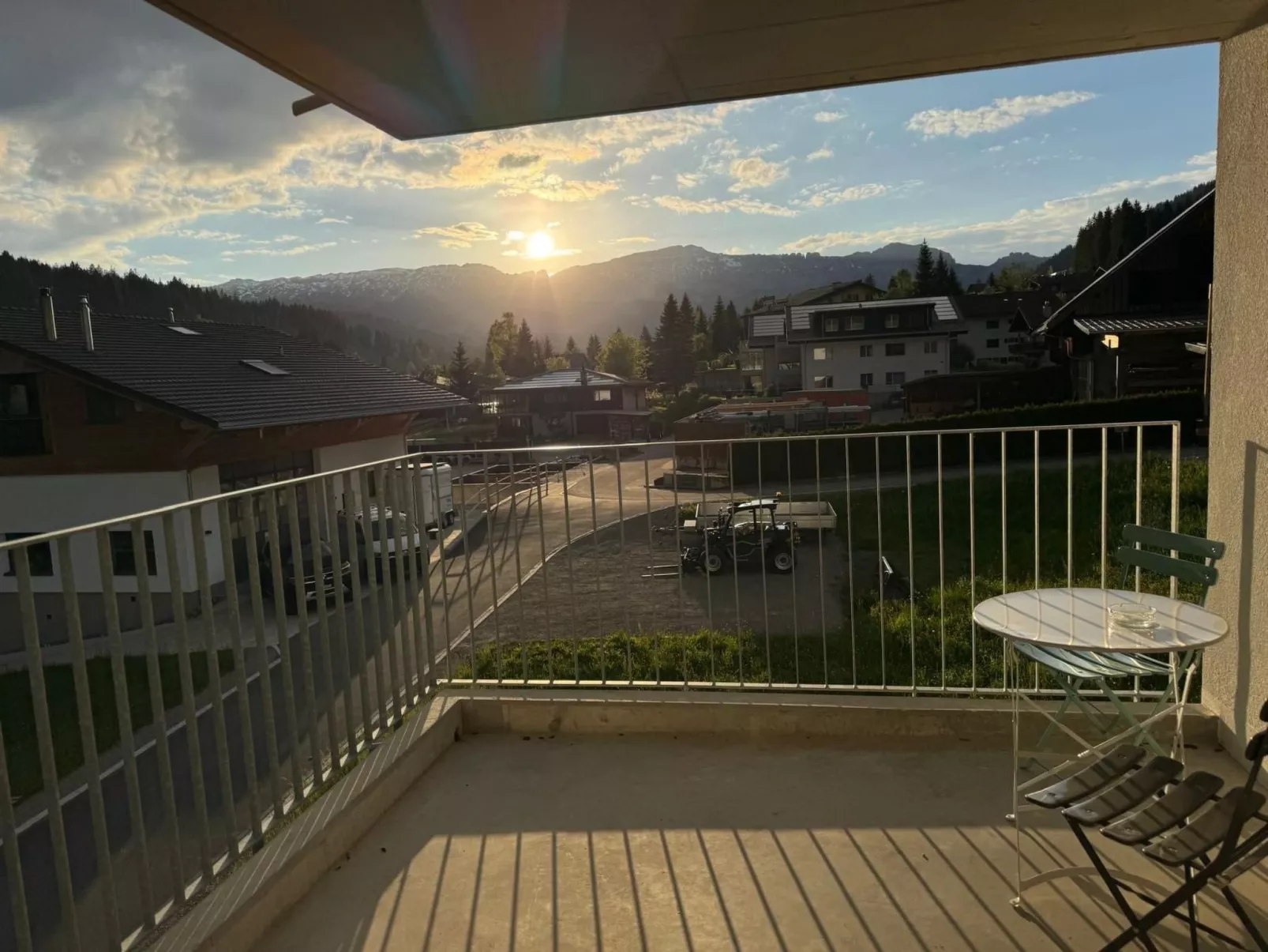 Moderne Ferienwohnung ROTHORN mit 2 Schlafzimmer-Outside