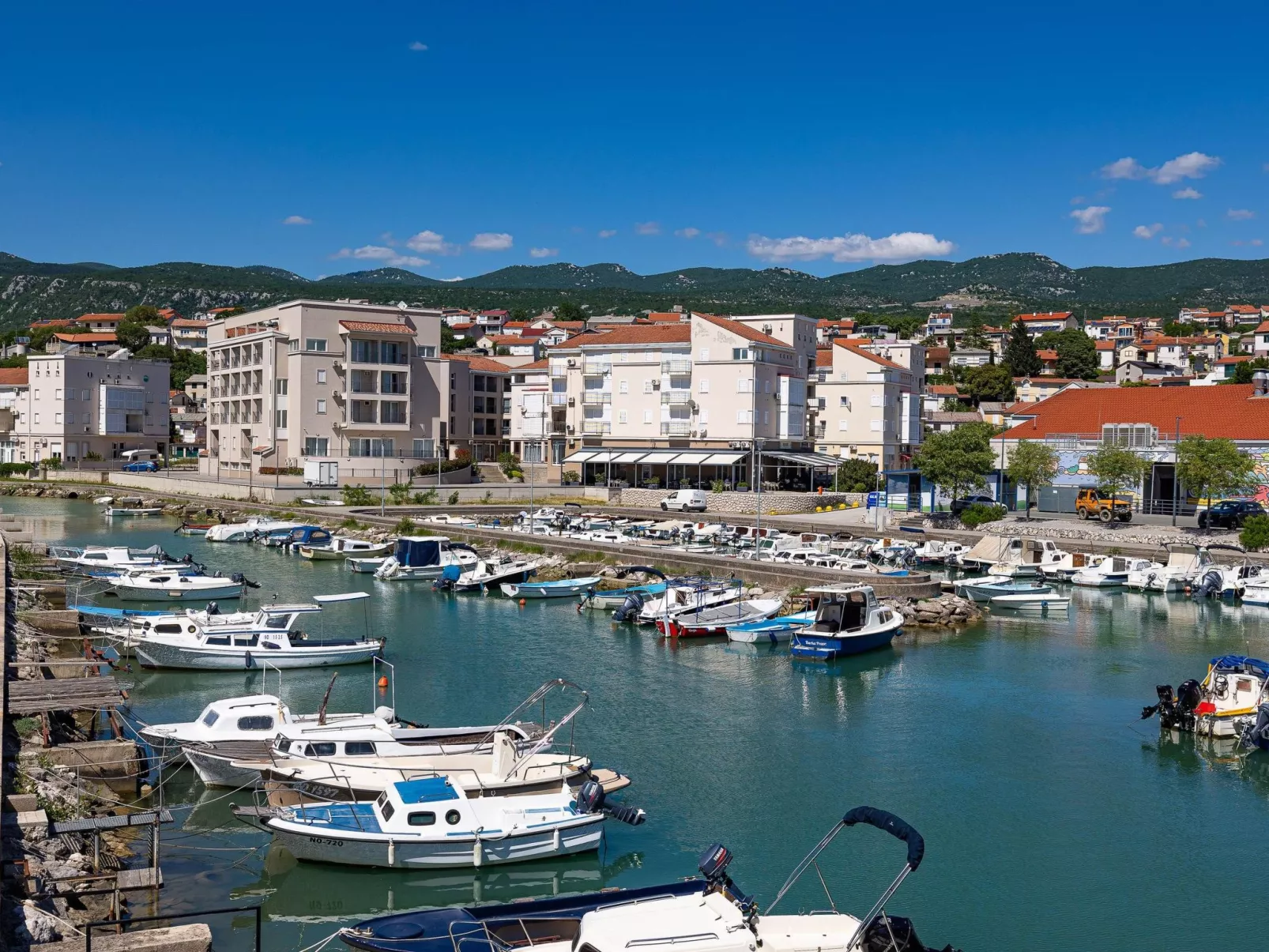 App Studio-Image-tags.info