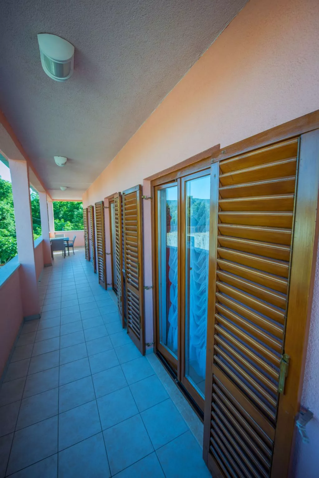 Haus in Grubine mit Außenpool-Draußen