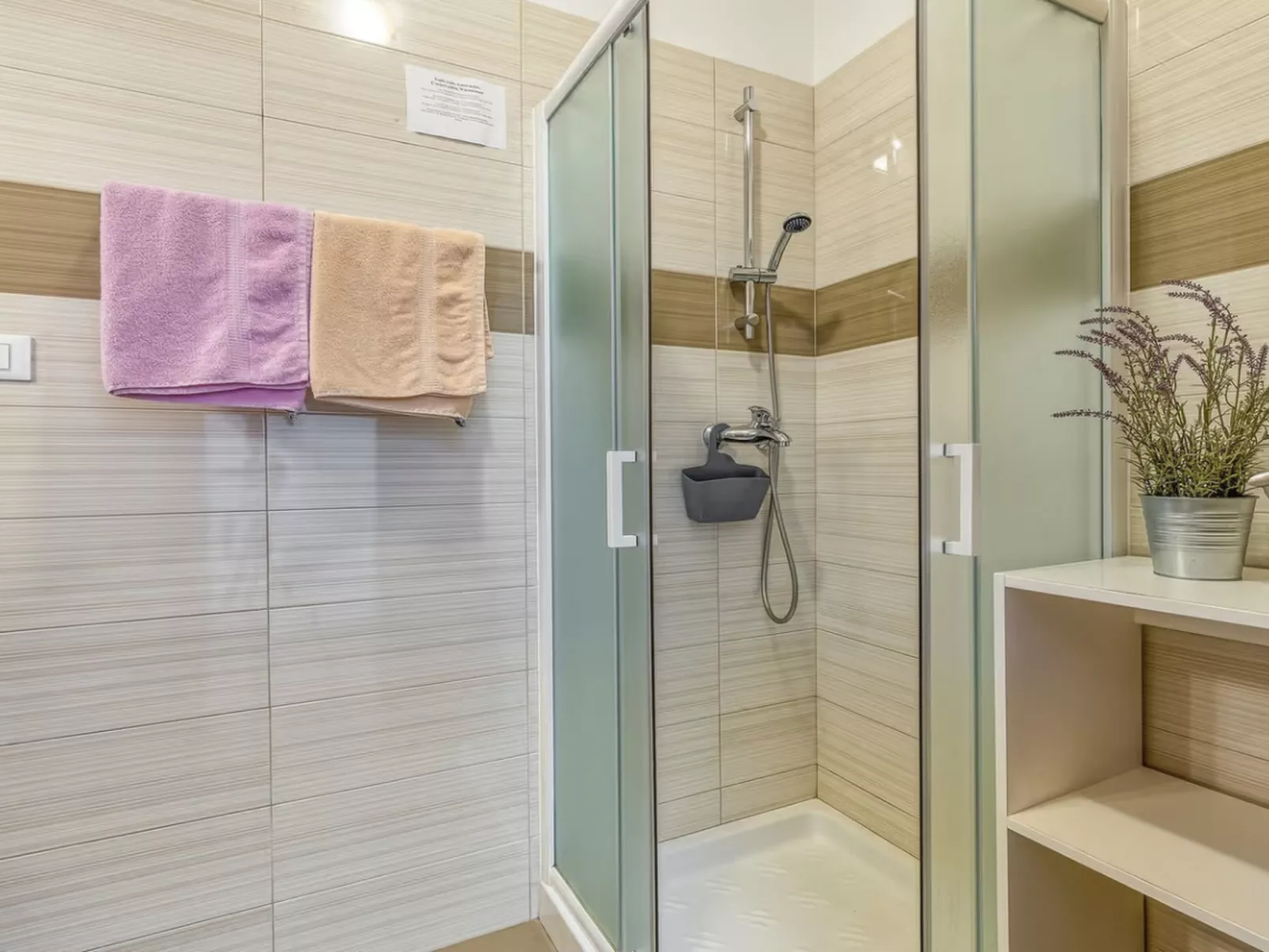 Wohnung 'Silva6' mit Wasserblick-Dedans