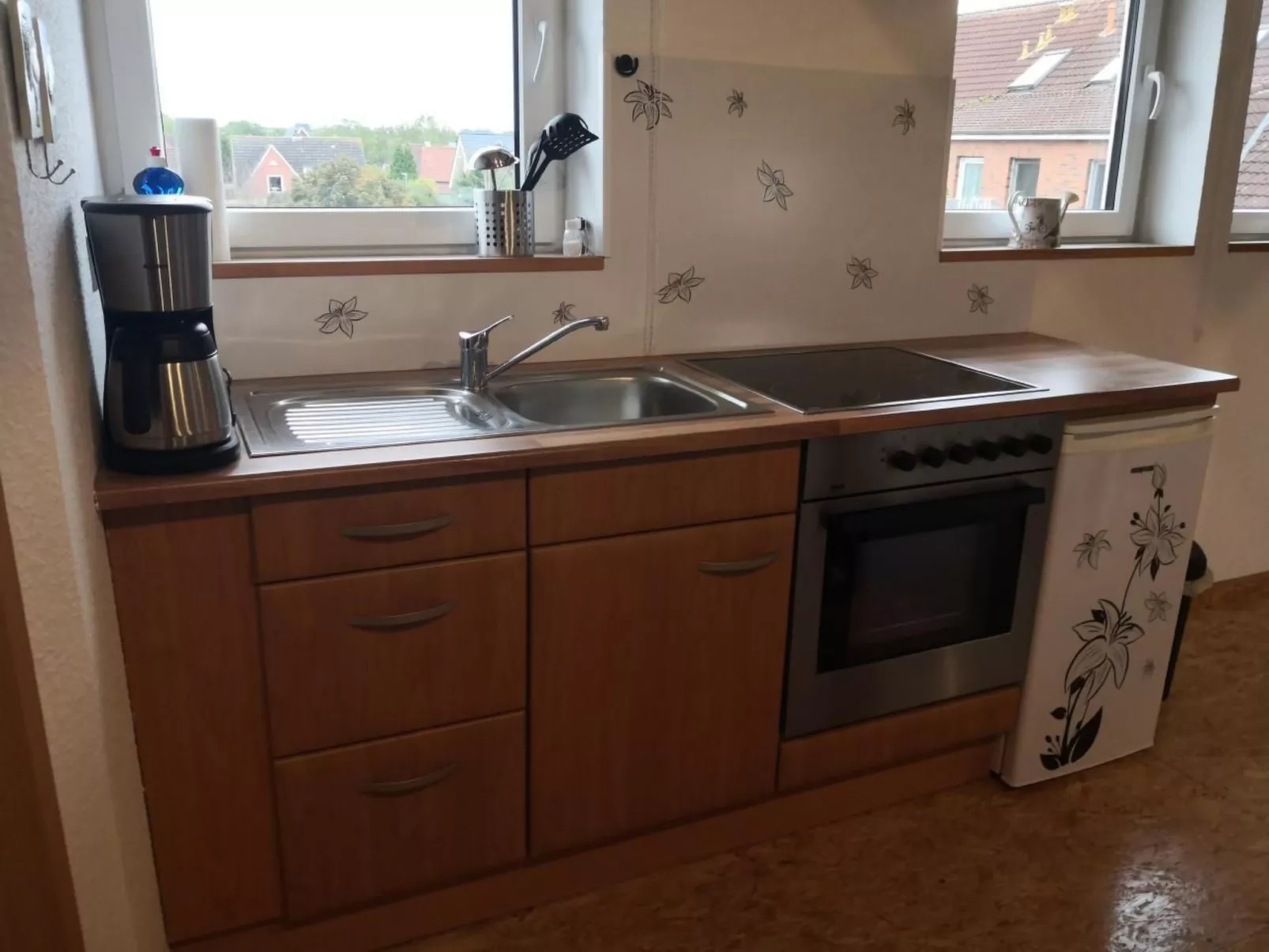 Haus am Wasser in Emden-Image-tags.info