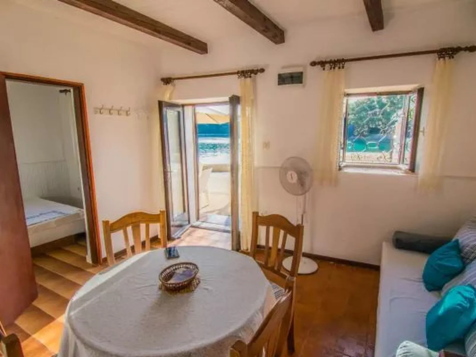 Wohnung "Punta Blue" mit Blick auf das Wasser-Drinnen