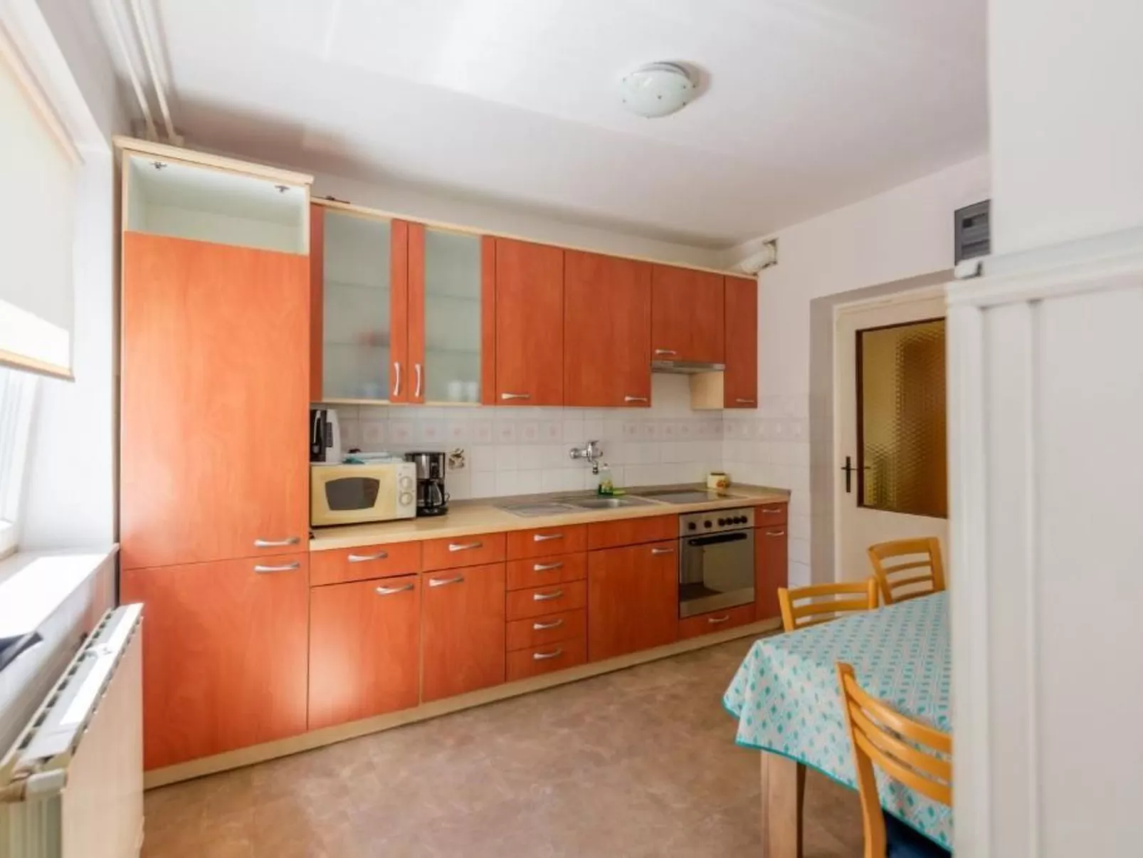 Wohnung in Portorož, sicherer Parkplatz, direkt am Strand-Drinnen