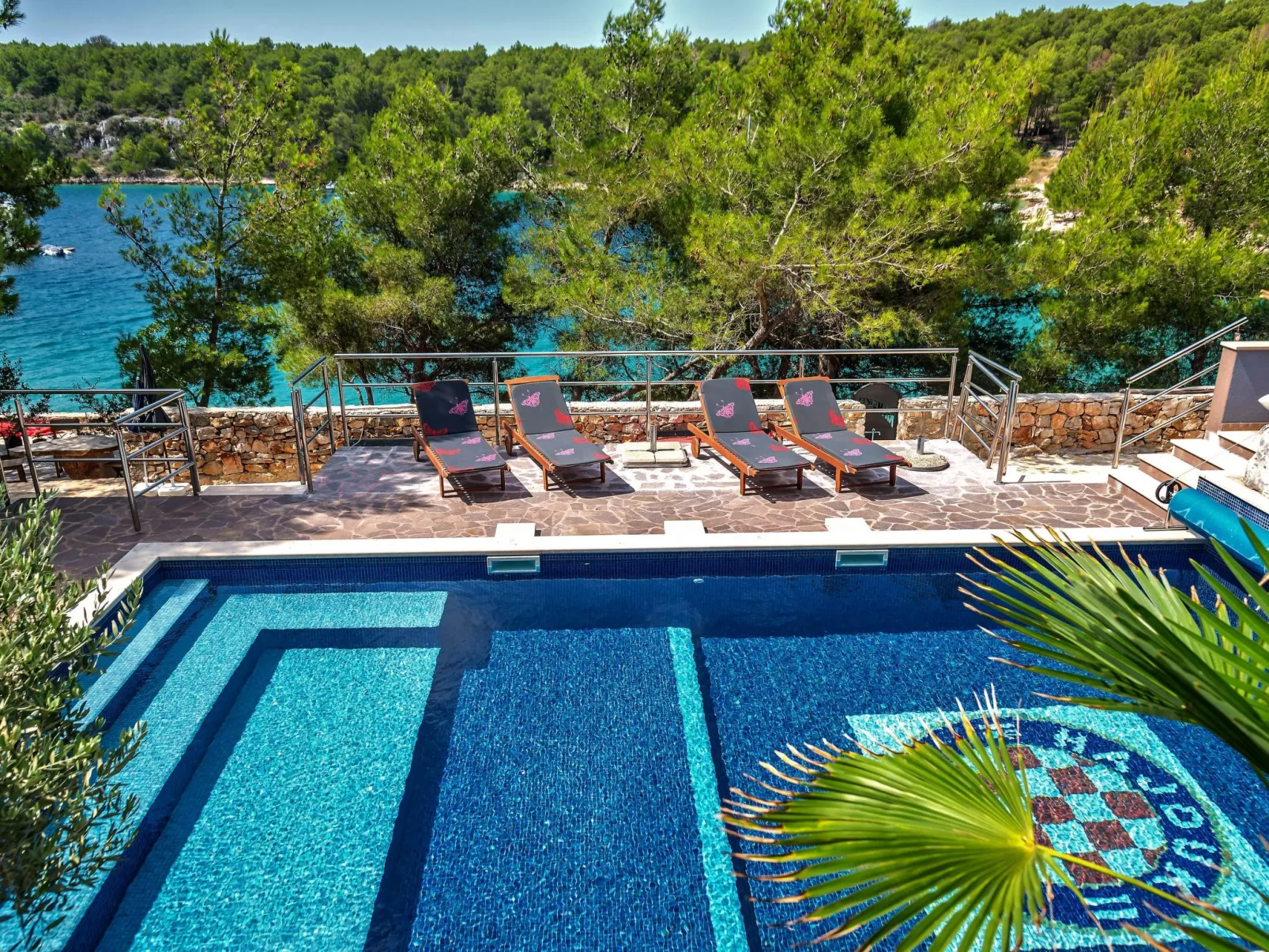 Hidden Heaven Private Resort - Beheizter Pool-Draußen