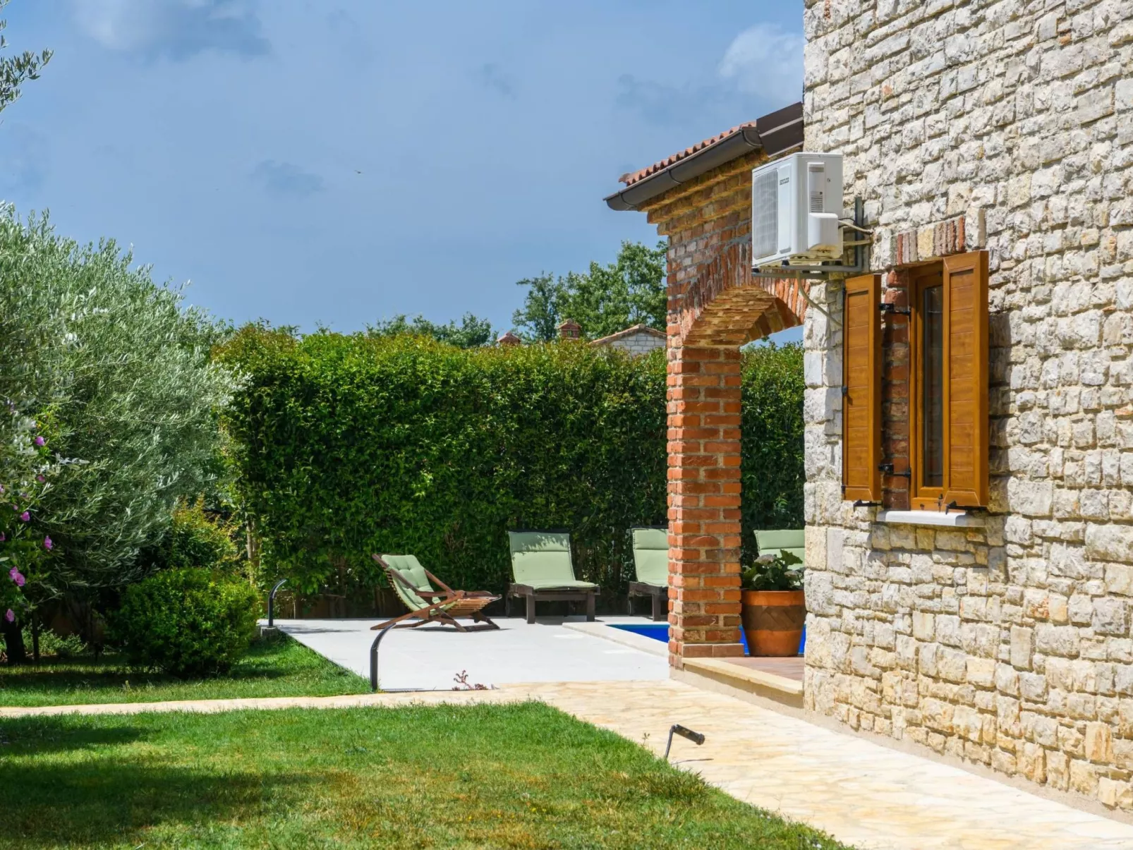 Villa Amani-Draußen