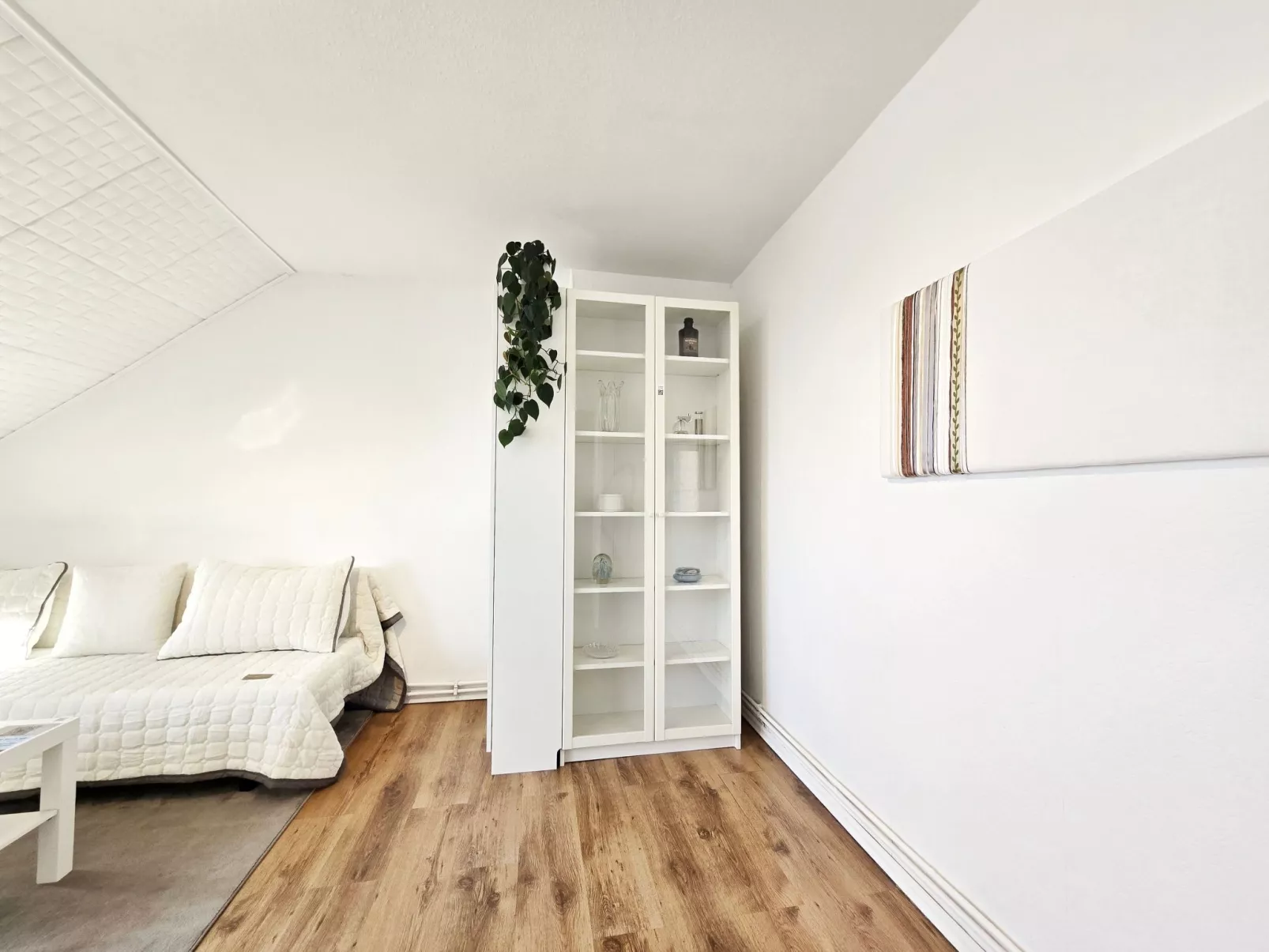 Apartment nähe A1 und Mercedes-Dedans