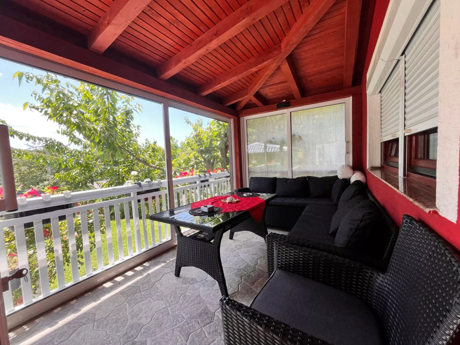 "Villa Diamond Hill"-Inside