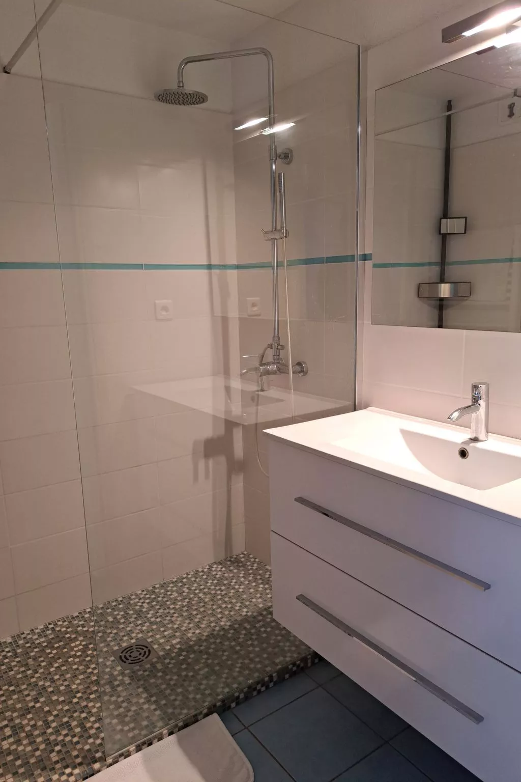 Aigues Marines-Inside