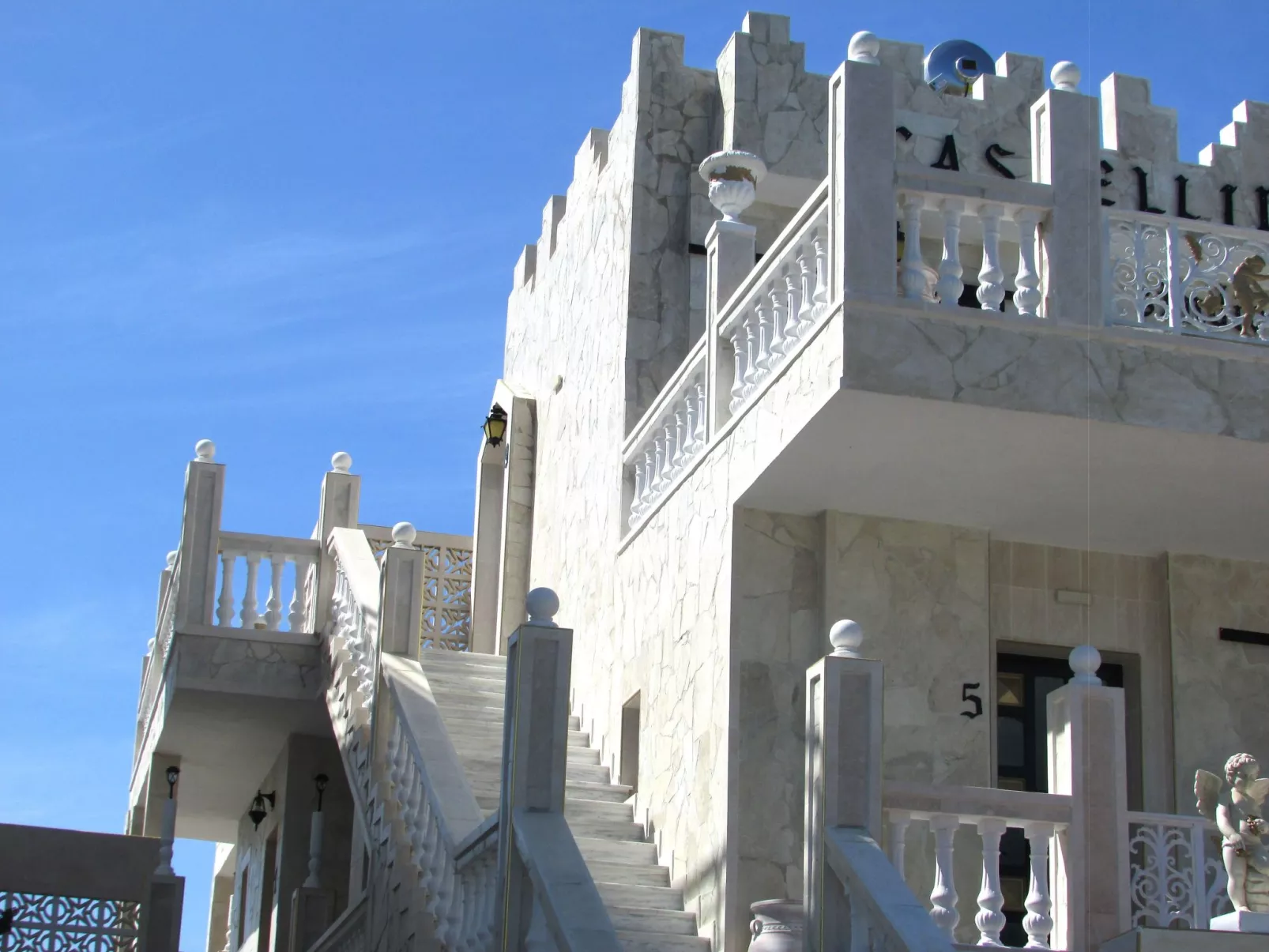 Castellino Loft Apartment with balcony for 5 people-Draußen