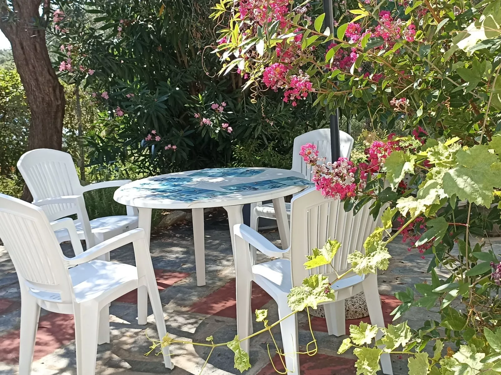 "Villa siesta" in Strandnähe-Outside