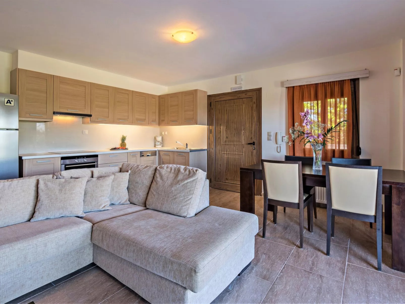 Villa Zeus mit privatem Pool und Jacuzzi-Dedans