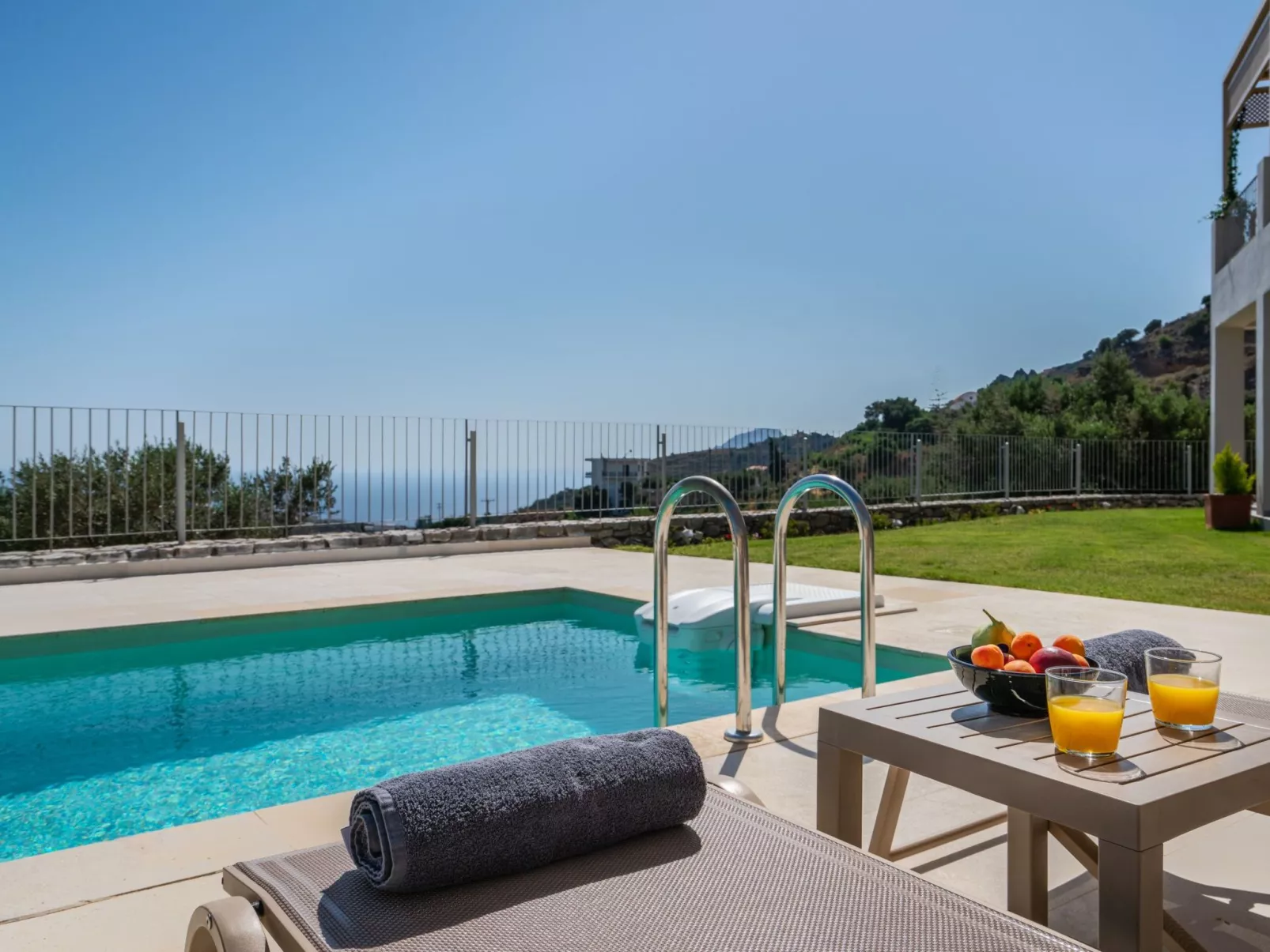 Aloni-Villa-Draußen