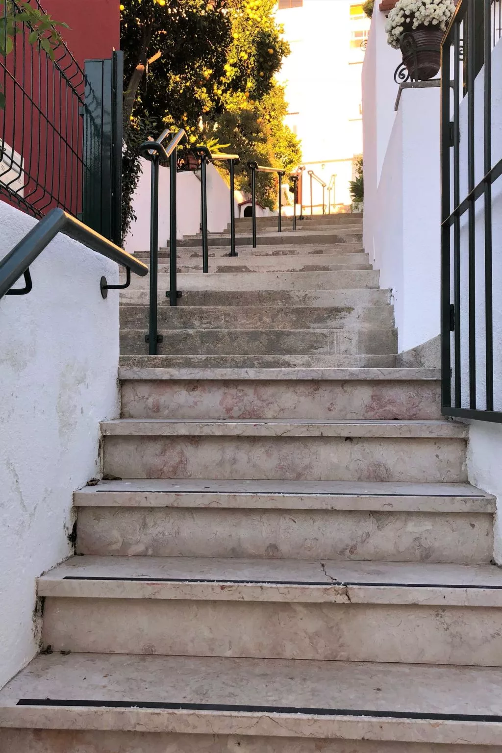 In Algés mit Kleinem gemeinsamem Pool - Draußen