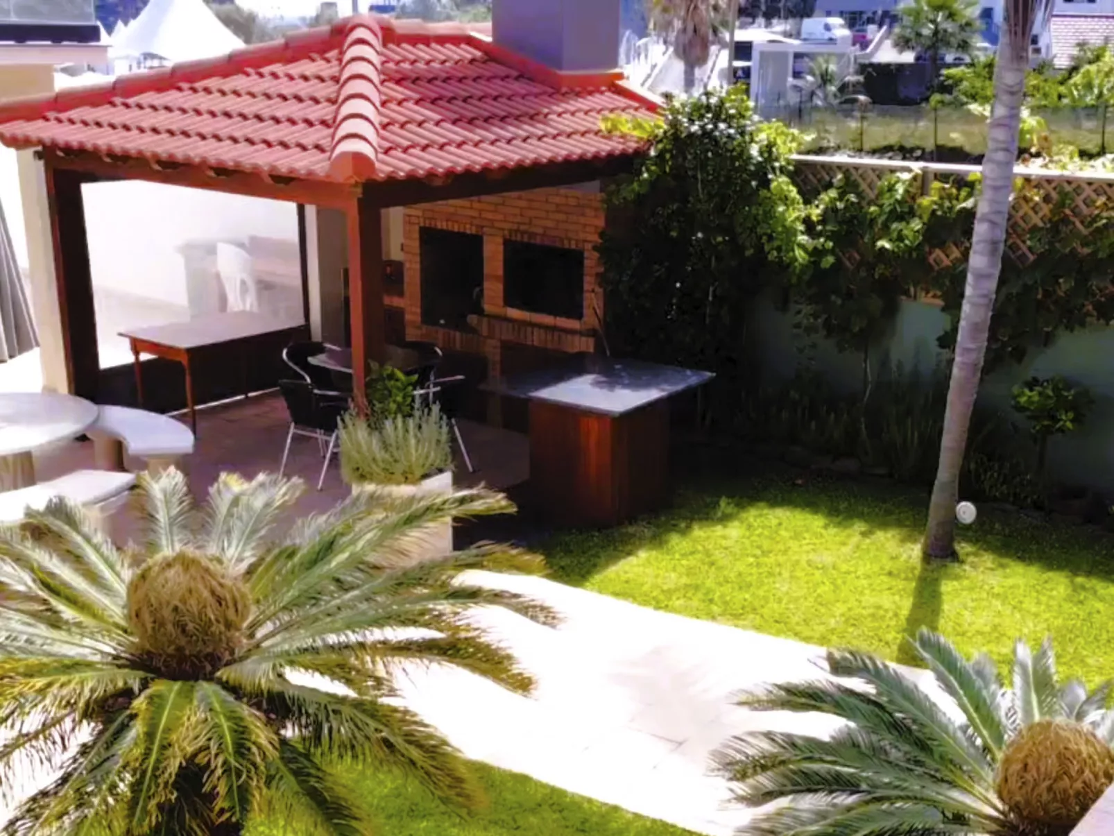 PEARLS BEACH VILLA-Outside